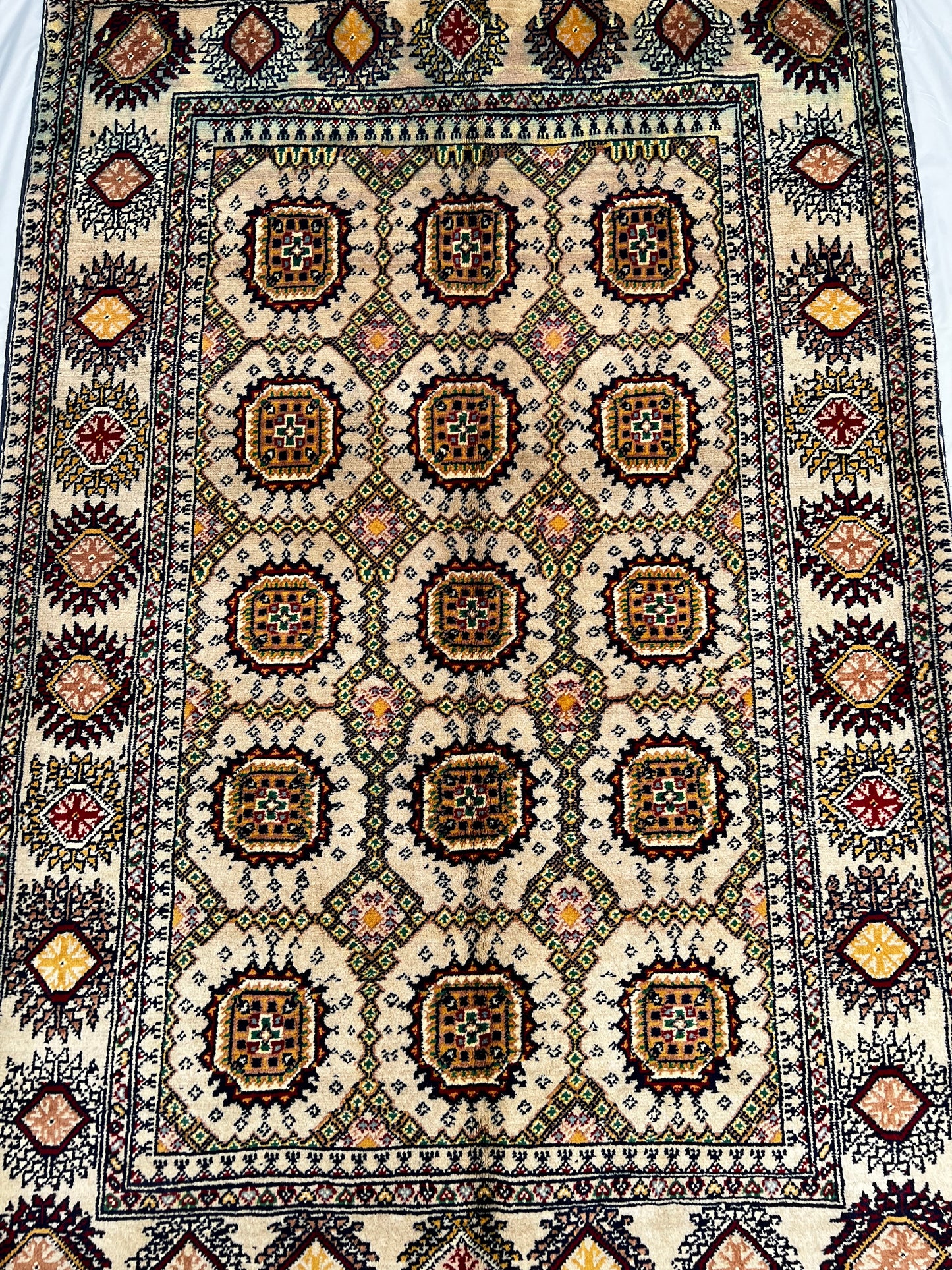 Afghan Hand Knotted/ Knitted Living Room/Dining Room Alabkhmal Area Rug 5.3ftx3.2ft (AL-M-5X3-Y-N) (Mazar-e-sharif) - Kabul Rugs