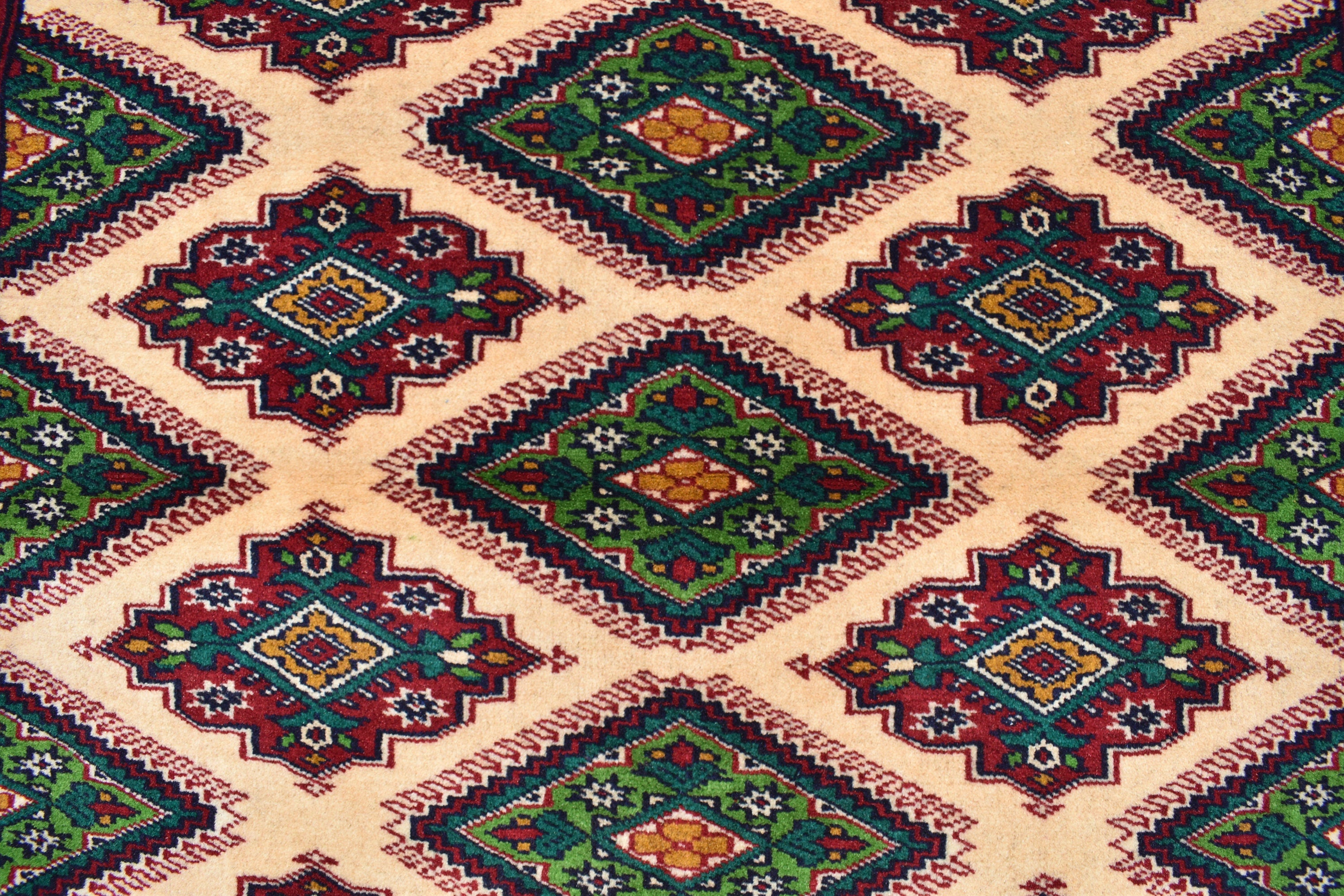 Vintage Herati rug 4x6Ft, Turkmen Wool Area Rug Vegetable Dyed Rug, Medium Size Rug for Living Room, Bedroom, Dining Room Rug 190x126 cm