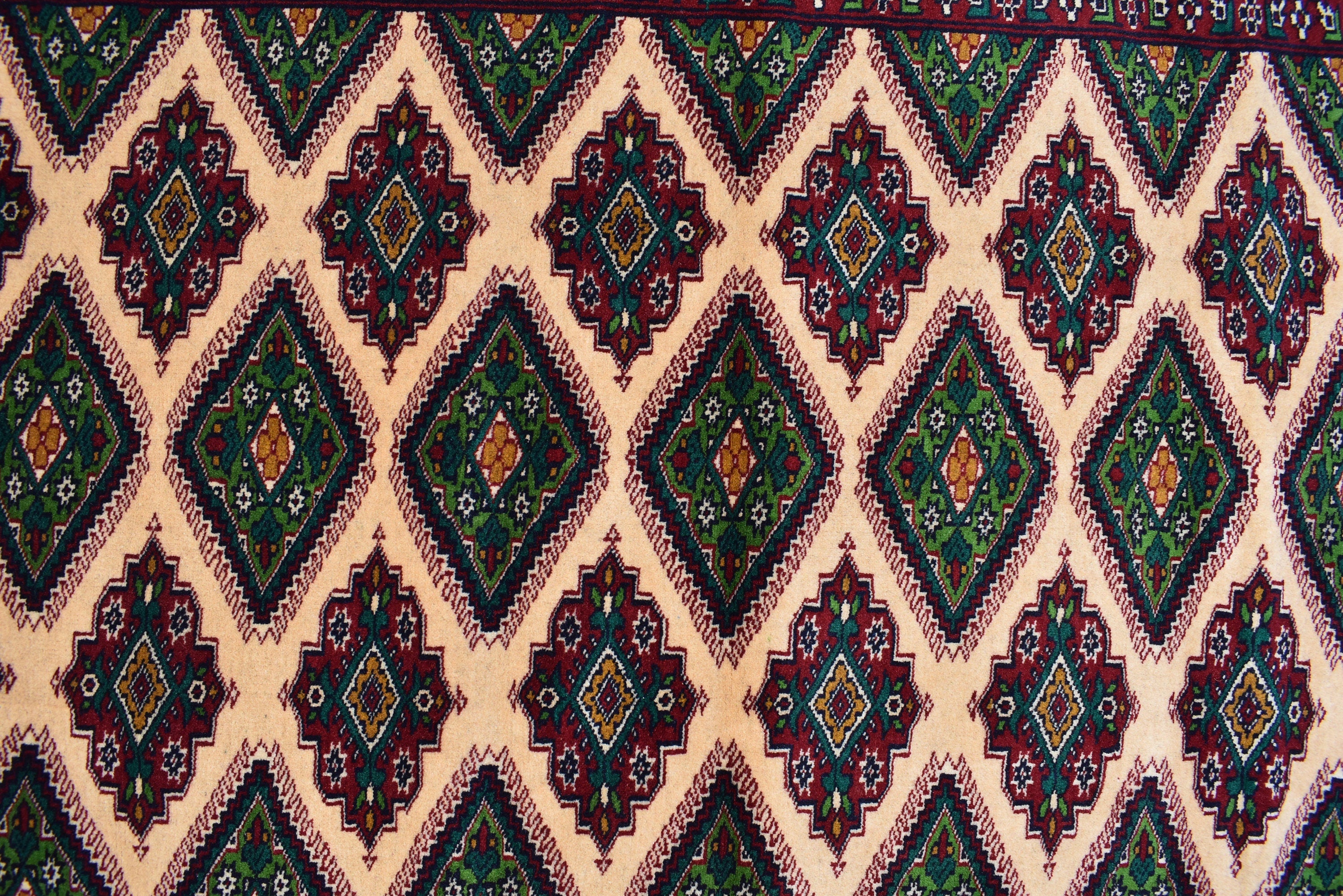 Vintage Herati rug 4x6Ft, Turkmen Wool Area Rug Vegetable Dyed Rug, Medium Size Rug for Living Room, Bedroom, Dining Room Rug 190x126 cm