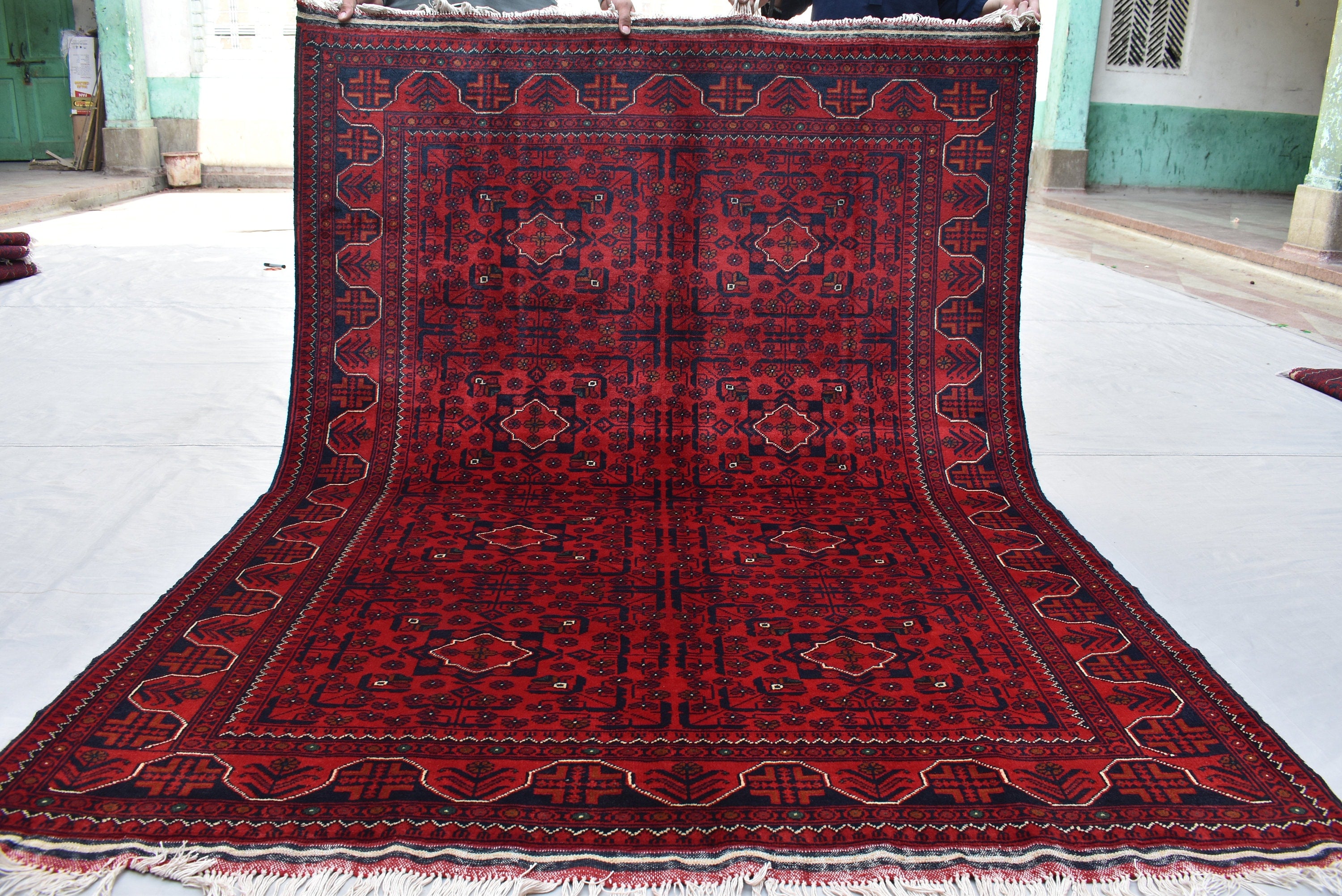 5x7 Afghan Bukhara Rug – Hand-Knotted Wool Pile Carpet – Red Oriental Area Rug–Traditional Afghan Decor – Vintage Style Floor Rug 200x147 cm