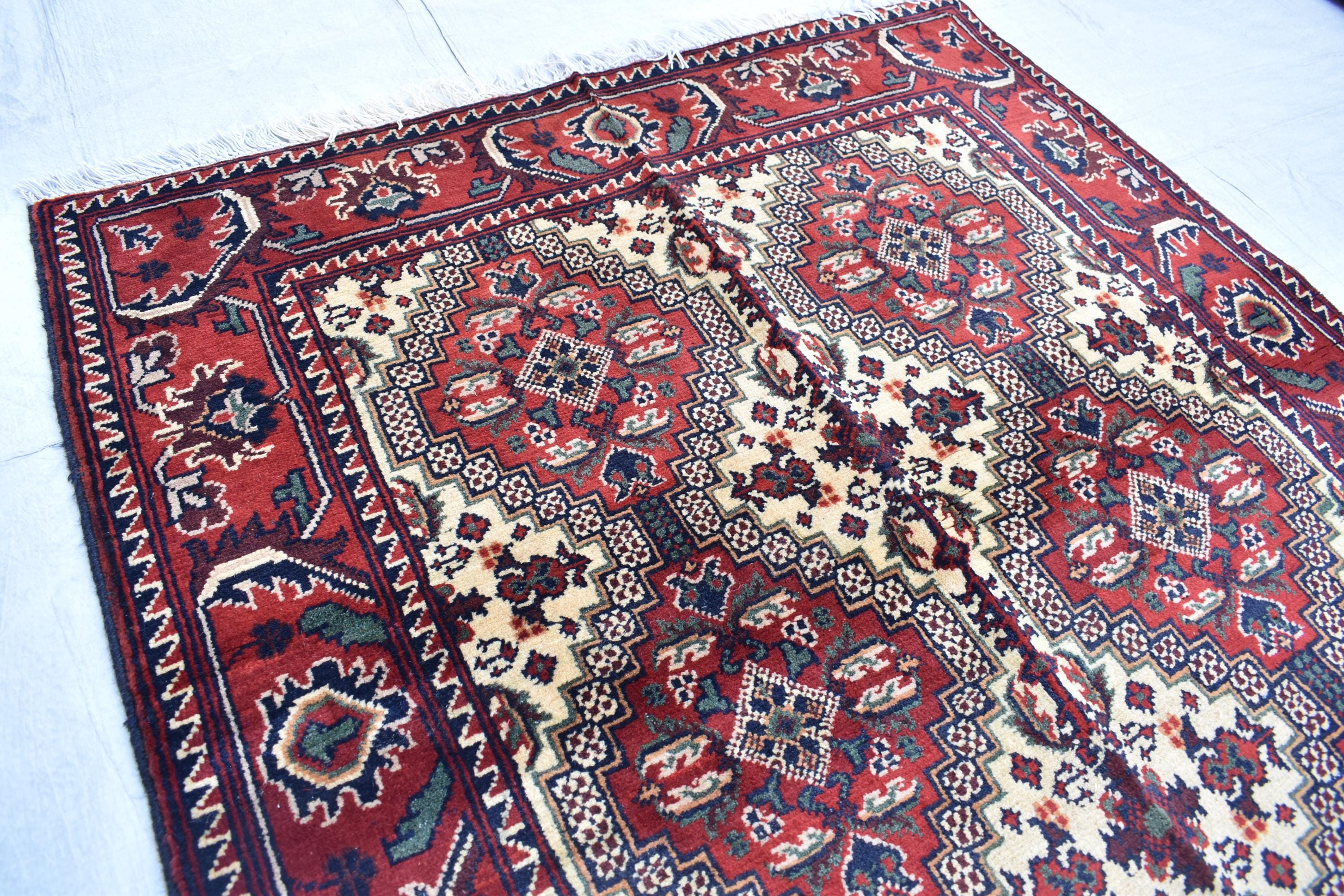 5.4x3.4 ft Handwoven Manarus Yousafi Carpet - Traditional Wool Rug, oriental area rug, Geometric rug