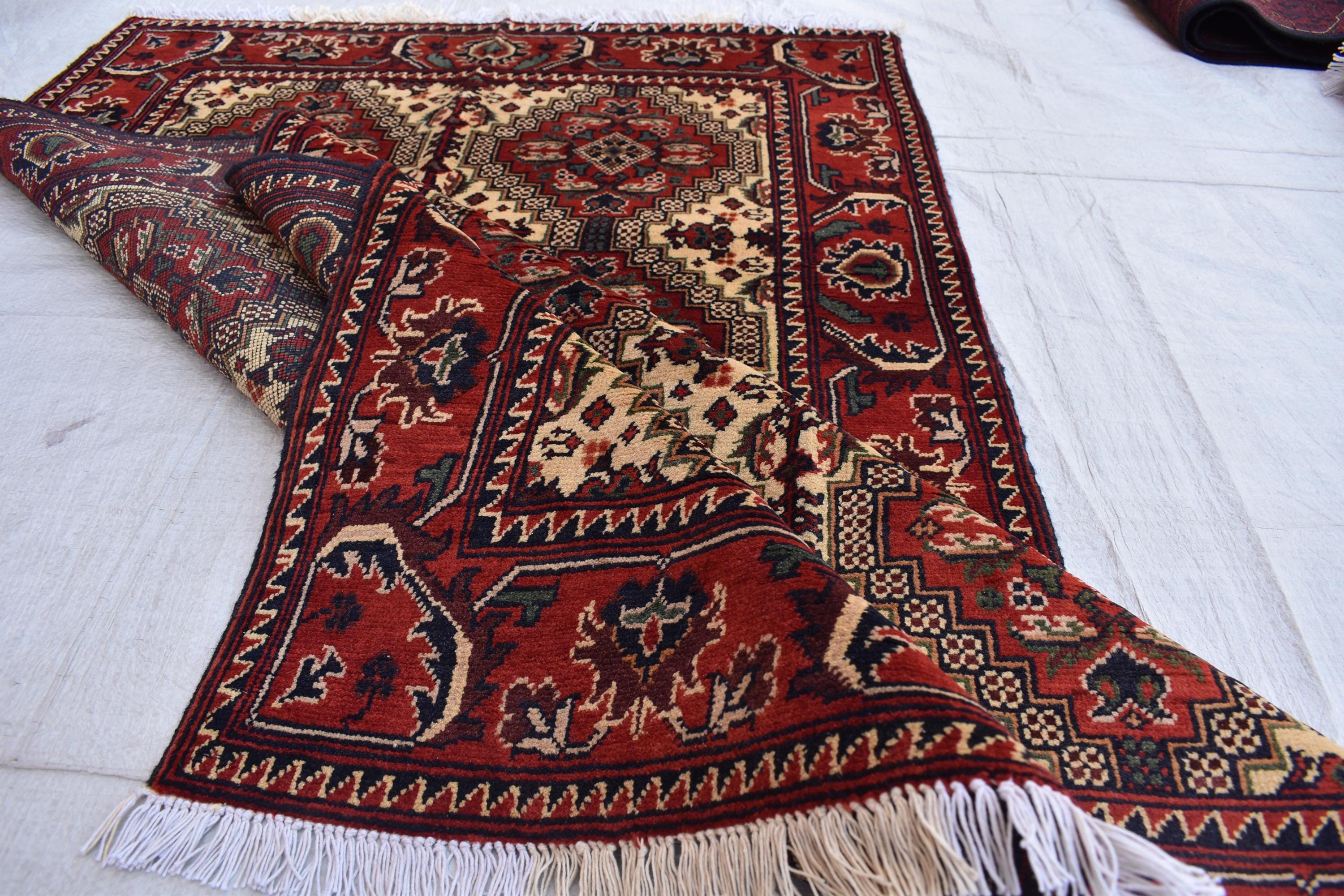 5.4x3.4 ft Handwoven Manarus Yousafi Carpet - Traditional Wool Rug, oriental area rug, Geometric rug
