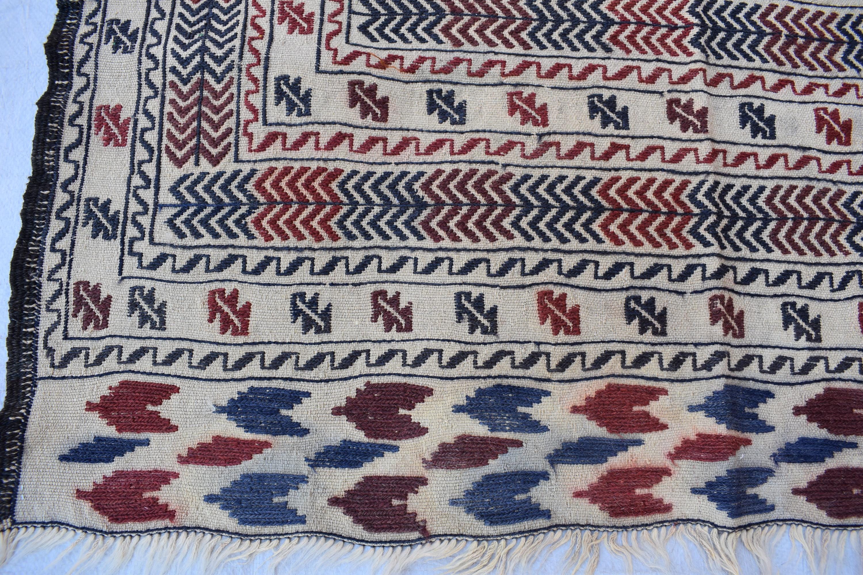 1980s Antique Afghan Kilim Rug – Handwoven Wool, Geometric Tribal Design, 5.10x4.3 ft, Wall Hanging Rug, Small Area Rug