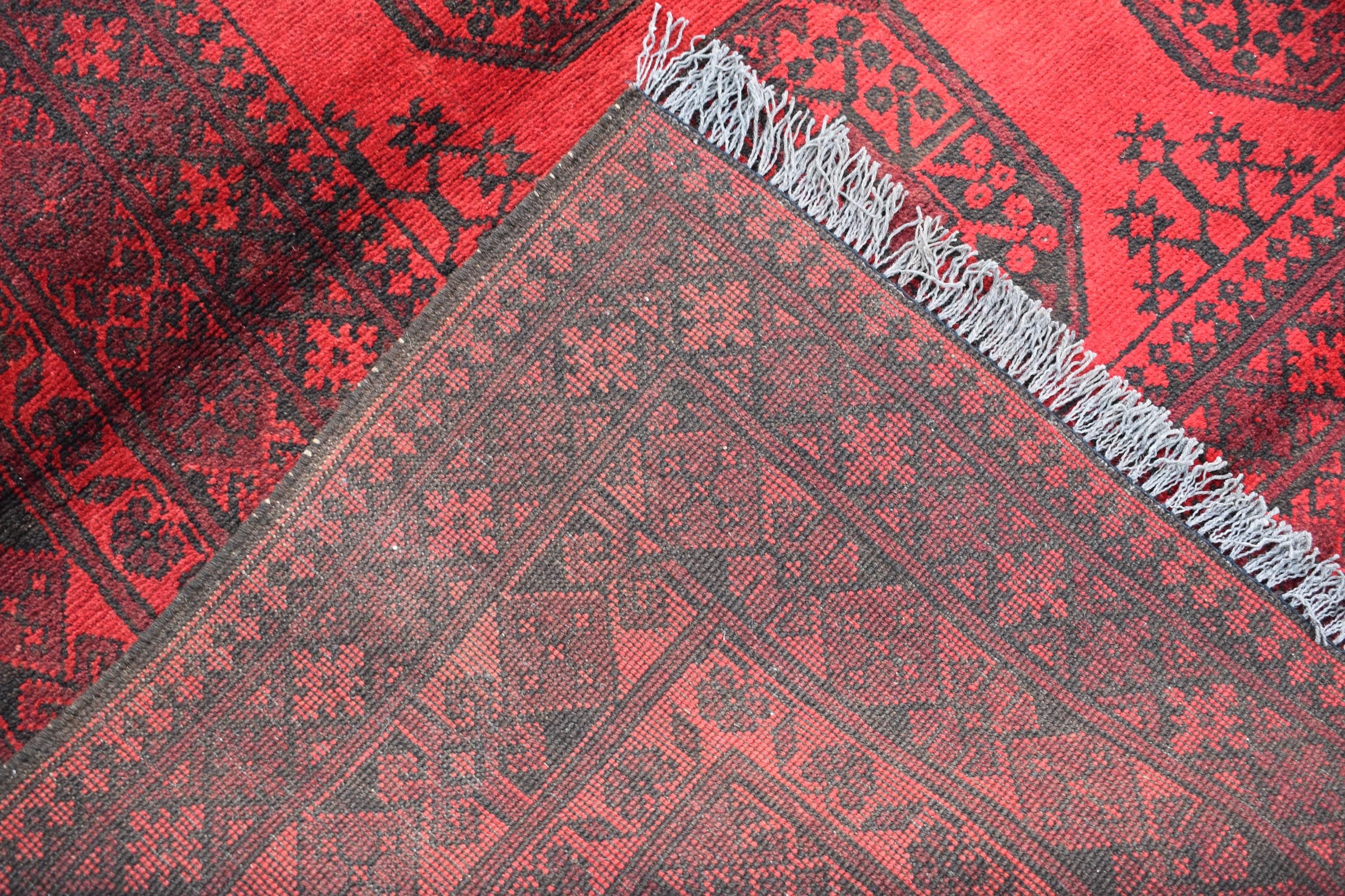Vintage Wool Rug 9.5 x 6.8 ft | Antique Handwoven Carpet | Traditional Tribal Design | Vintage Area Rug for Living Room or Dining Room