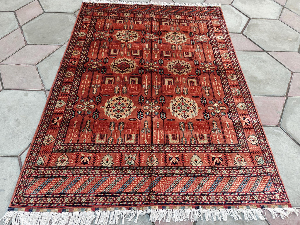 7x5 Authentic Hand-Knotted Sarouk Rug | Persian Wool Carpet | Luxury Area Rug for Living Room or Office, Dining Room Rug, 6.5x4.9 ft