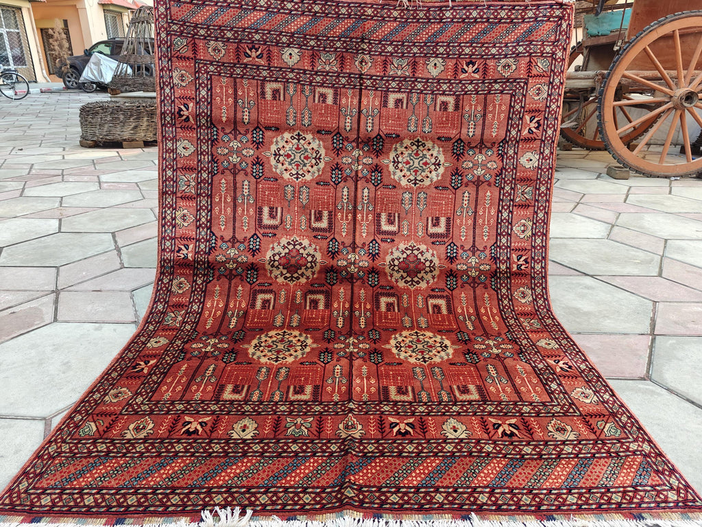 7x5 Authentic Hand-Knotted Sarouk Rug | Persian Wool Carpet | Luxury Area Rug for Living Room or Office, Dining Room Rug, 6.5x4.9 ft