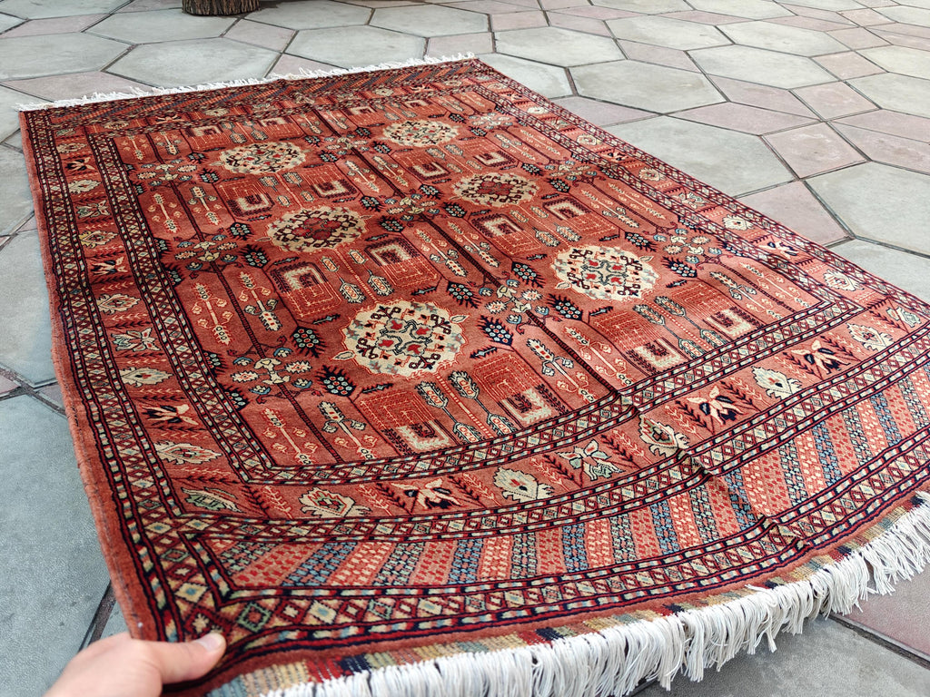 7x5 Authentic Hand-Knotted Sarouk Rug | Persian Wool Carpet | Luxury Area Rug for Living Room or Office, Dining Room Rug, 6.5x4.9 ft
