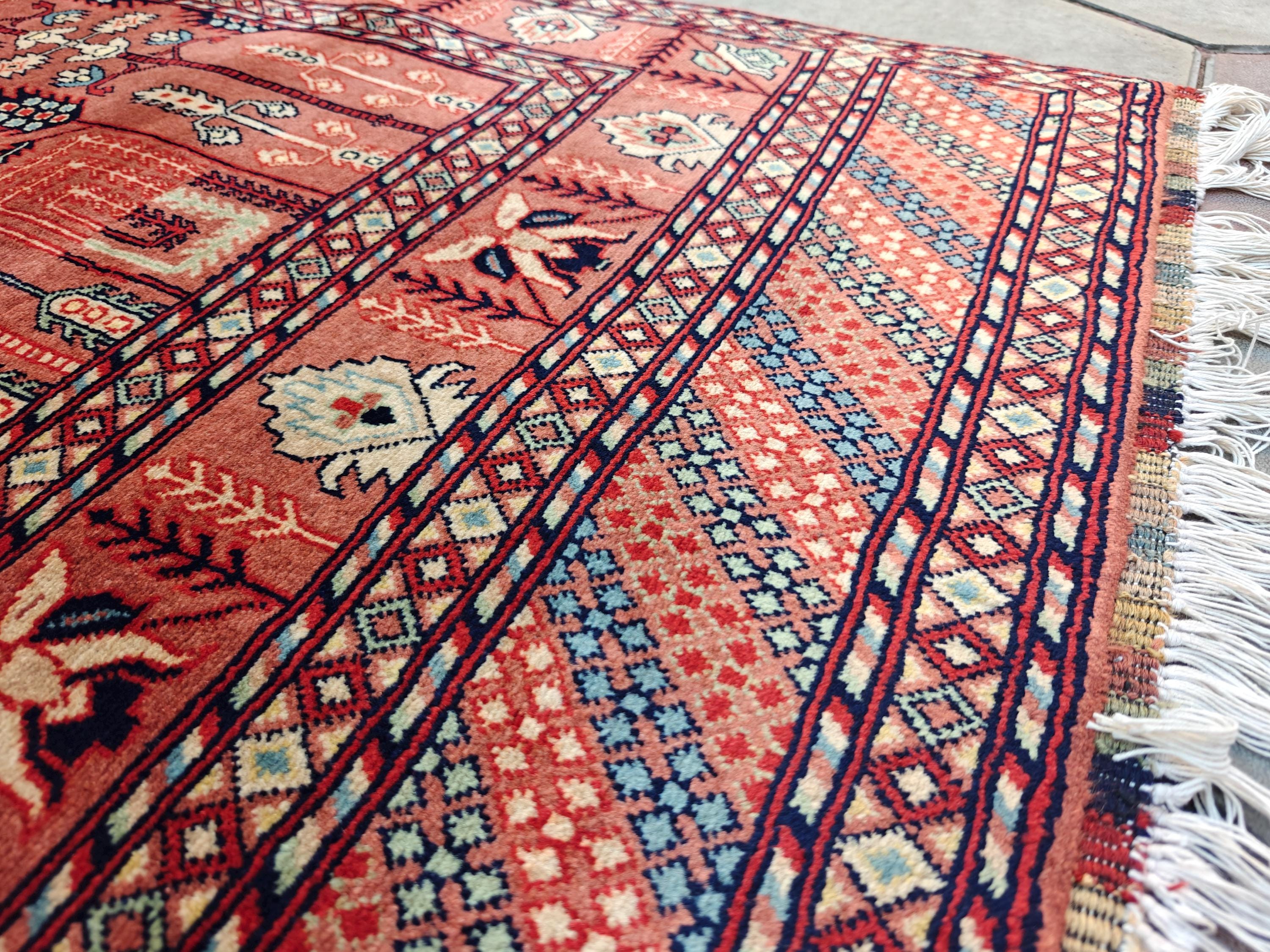 7x5 Authentic Hand-Knotted Sarouk Rug | Persian Wool Carpet | Luxury Area Rug for Living Room or Office, Dining Room Rug, 6.5x4.9 ft