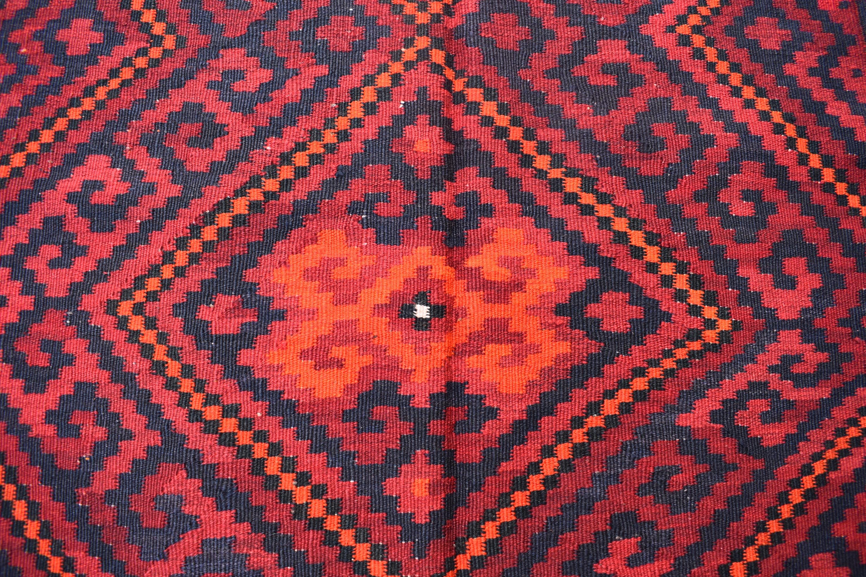8.2 x 6.3 ft Authentic Vintage Kilim Rug Handwoven Traditional Turkish Kilim for Timeless Home Decor, Farmhouse Rug, Kitchen Rug