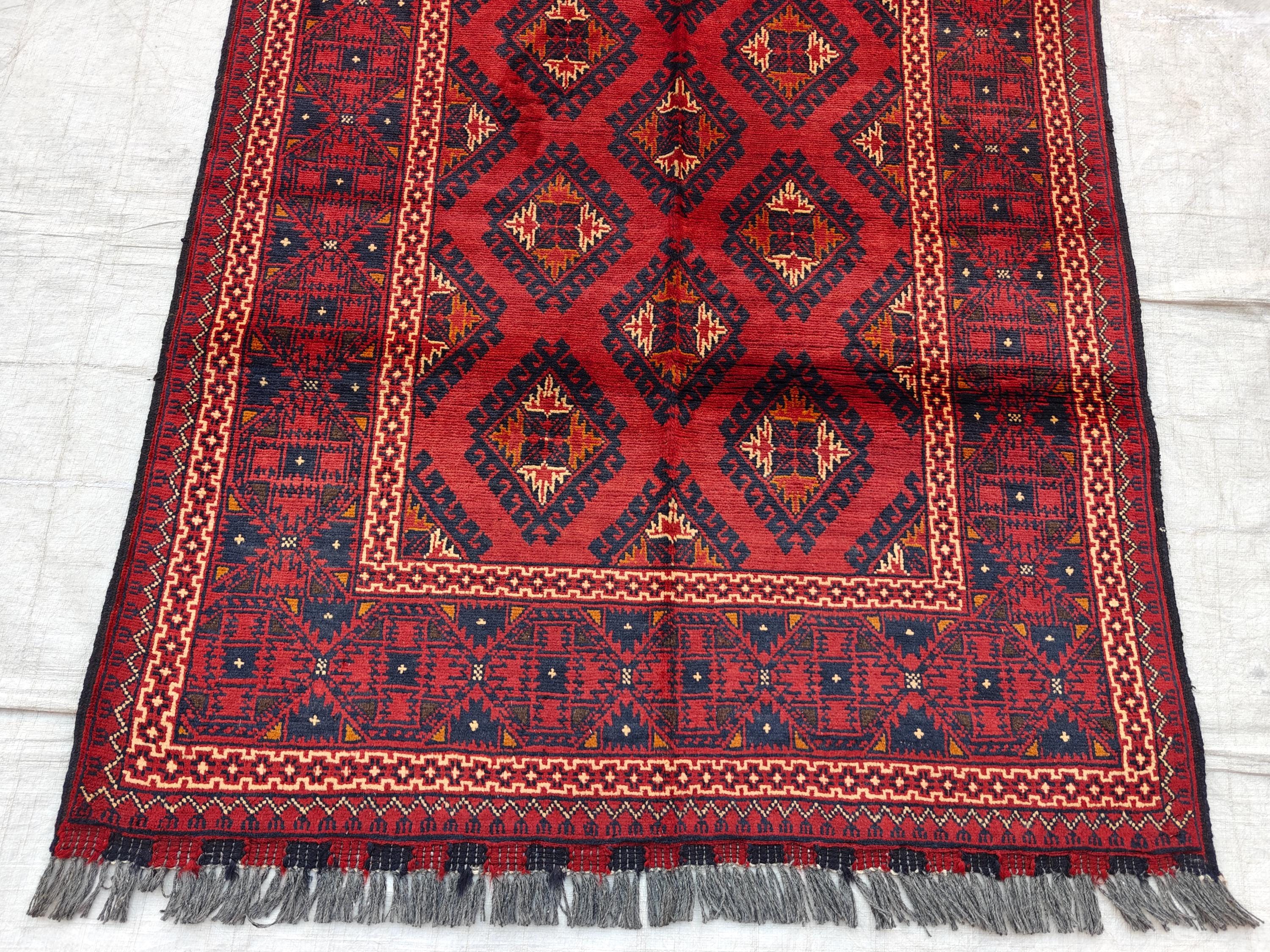 1980s Vintage Chinar Gul Afghan Handwoven Rug, Vintage Home Style, Farmhouse Rug, Collectible Rug, Bedroom Rug 4.10x3.4 ft