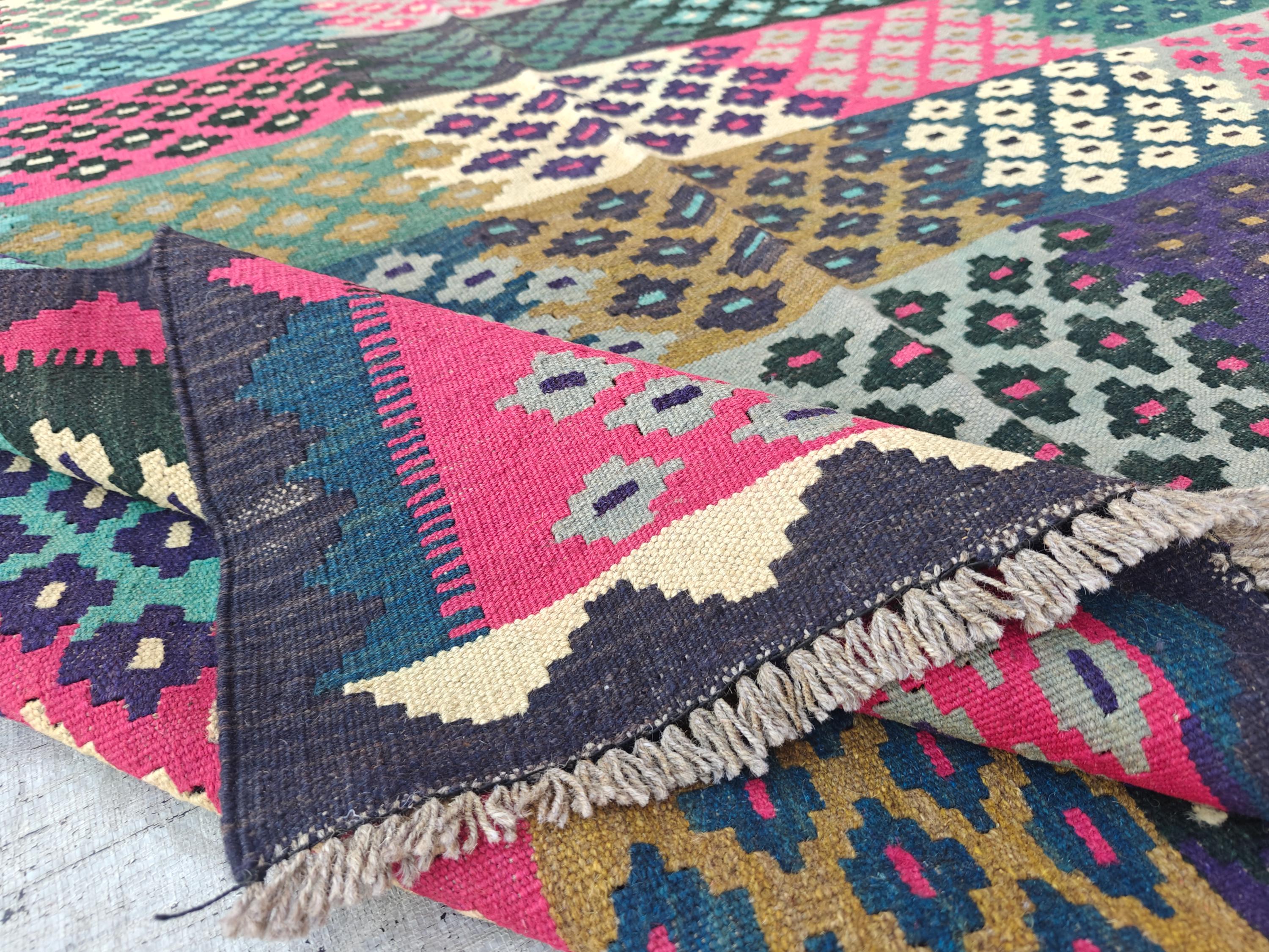 Afghan Kilim Rug – 6x10ft, Handmade Wool Flat Weave Carpet – Vintage Boho Tribal Rug for Living Room, Bedroom, or Kitchen 300x194 cm