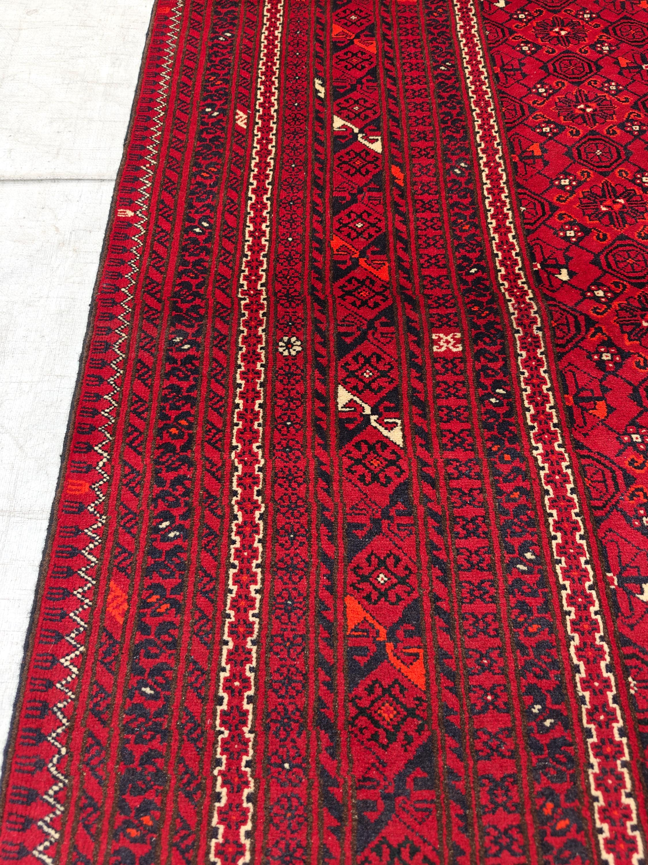 7x10 Vintage Bashiri Handmade Afghan Rug, Collectible Rug, Rugs For Living Room, Bedroom Rug, Farmhouse Rug 9.11x6.5, Medium Rug