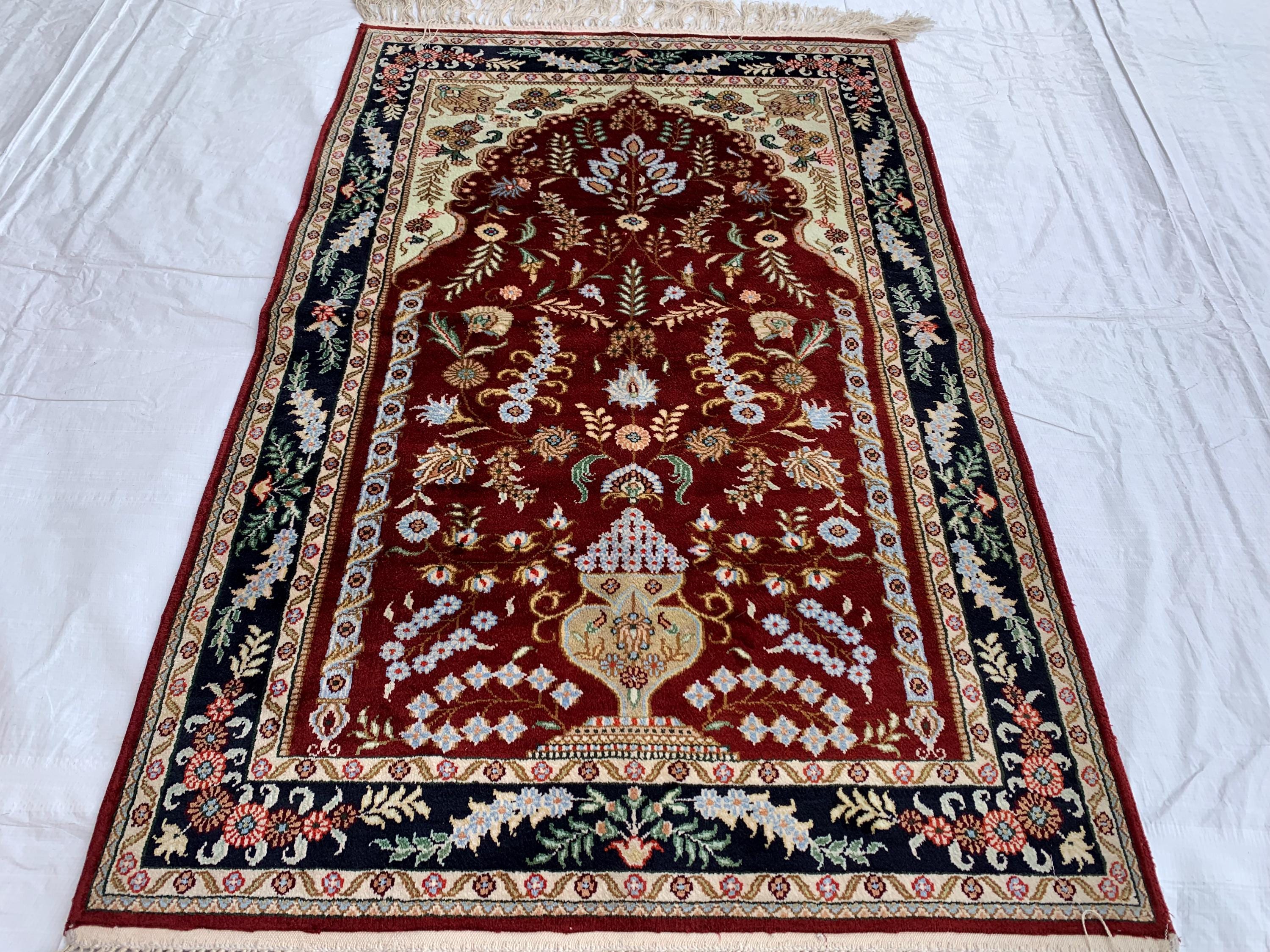 Handmade Silk Prayer Mat – 3.9 x 2.5 ft | Islamic Rug | Muslim Prayer Rug | Soft & Luxurious Sajjadah | Turkish Style Janamaz | Islamic Gift