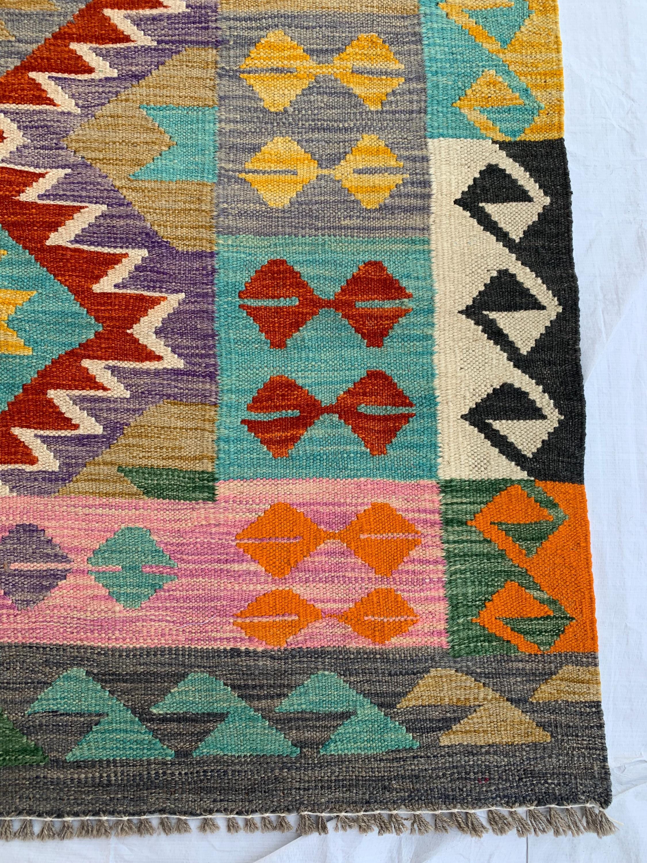 7x5 Handwoven Afghan Vibrant Colors Chobi Kilim Rug - Geometric Wool Flatweave Carpet, Perfect for Living Room or Bedroom Decor 6.5x4.10 ft