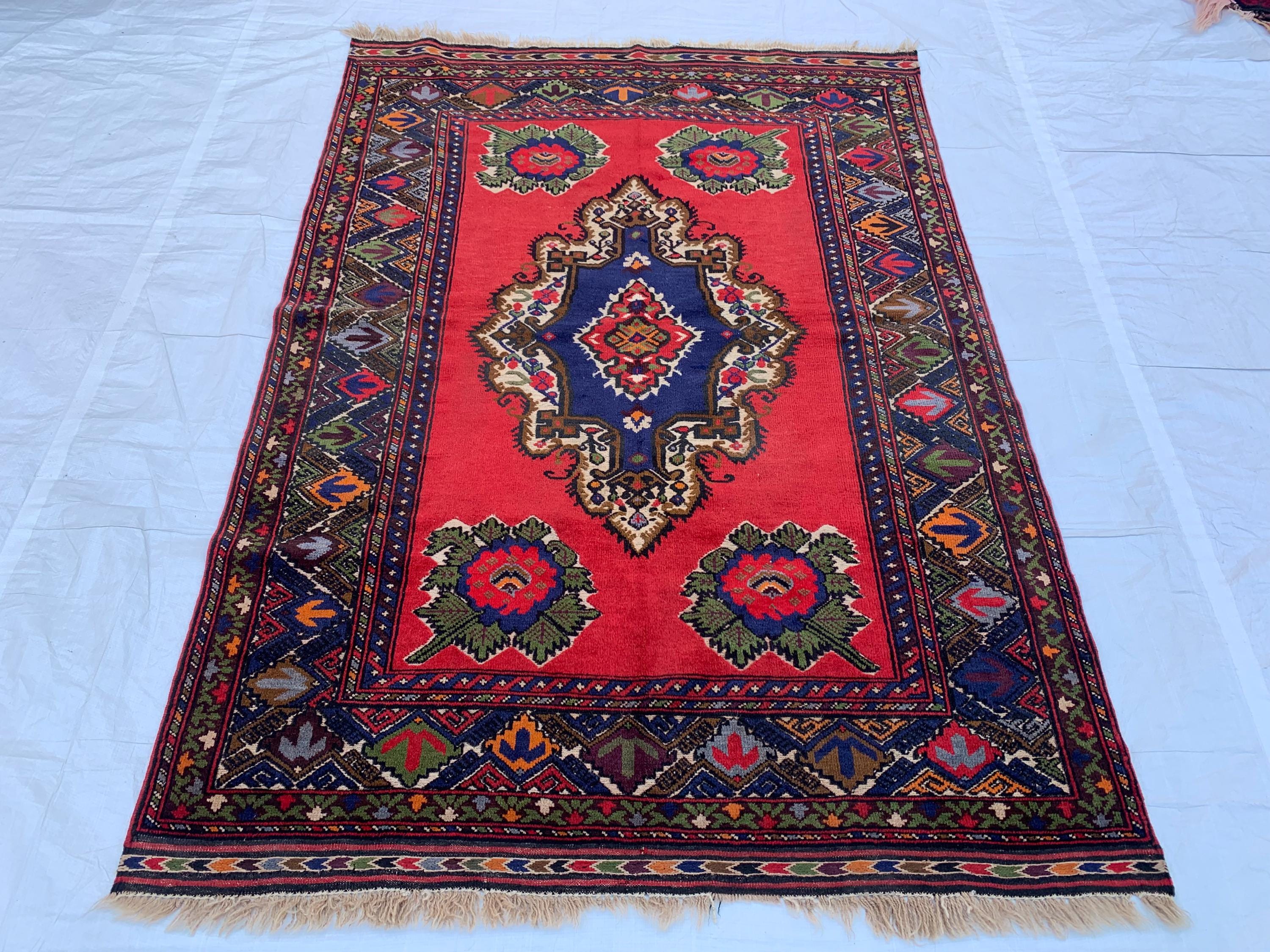 5x7 Vintage Herati Rug – Handmade Afghan Wool Carpet with Intricate Floral Patterns in Red, Green, and Navy Blue – Bedroom Rug 4.3x6.4 ft