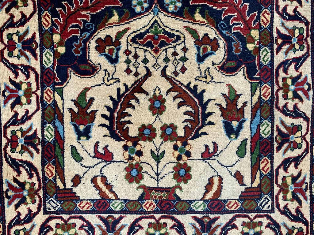 3x4 Hand-Knotted Prayer Mat – Islamic Rug for Salah, Wool Muslim Prayer Rug, Ramadan Gift, 4.1x2.8 ft, Wall Hanging Rug