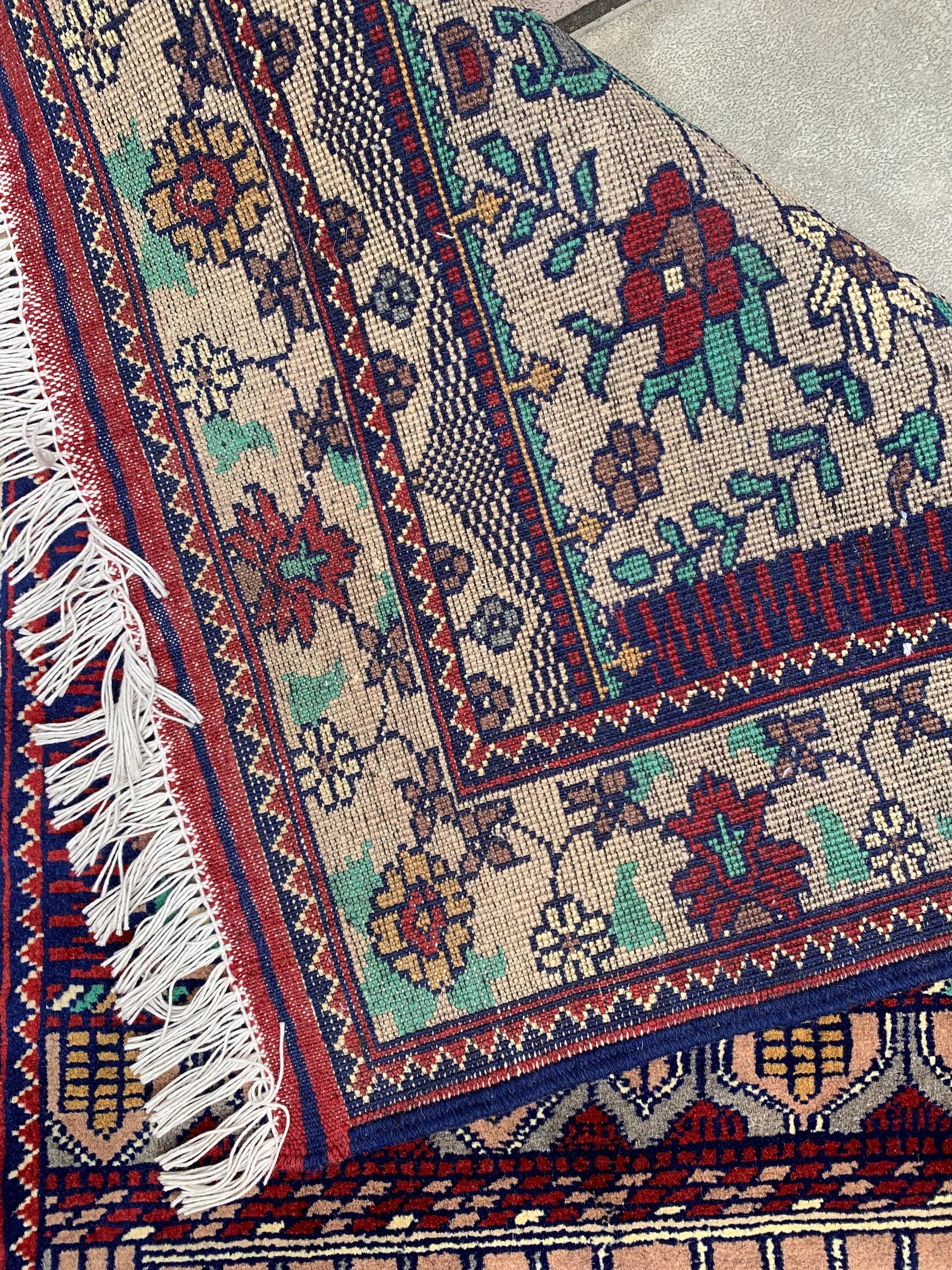 Hand-Knotted Prayer Mat 4.1x2.8 ft – Islamic Rug for Salah, Wool Muslim Prayer Rug, Ramadan Gift