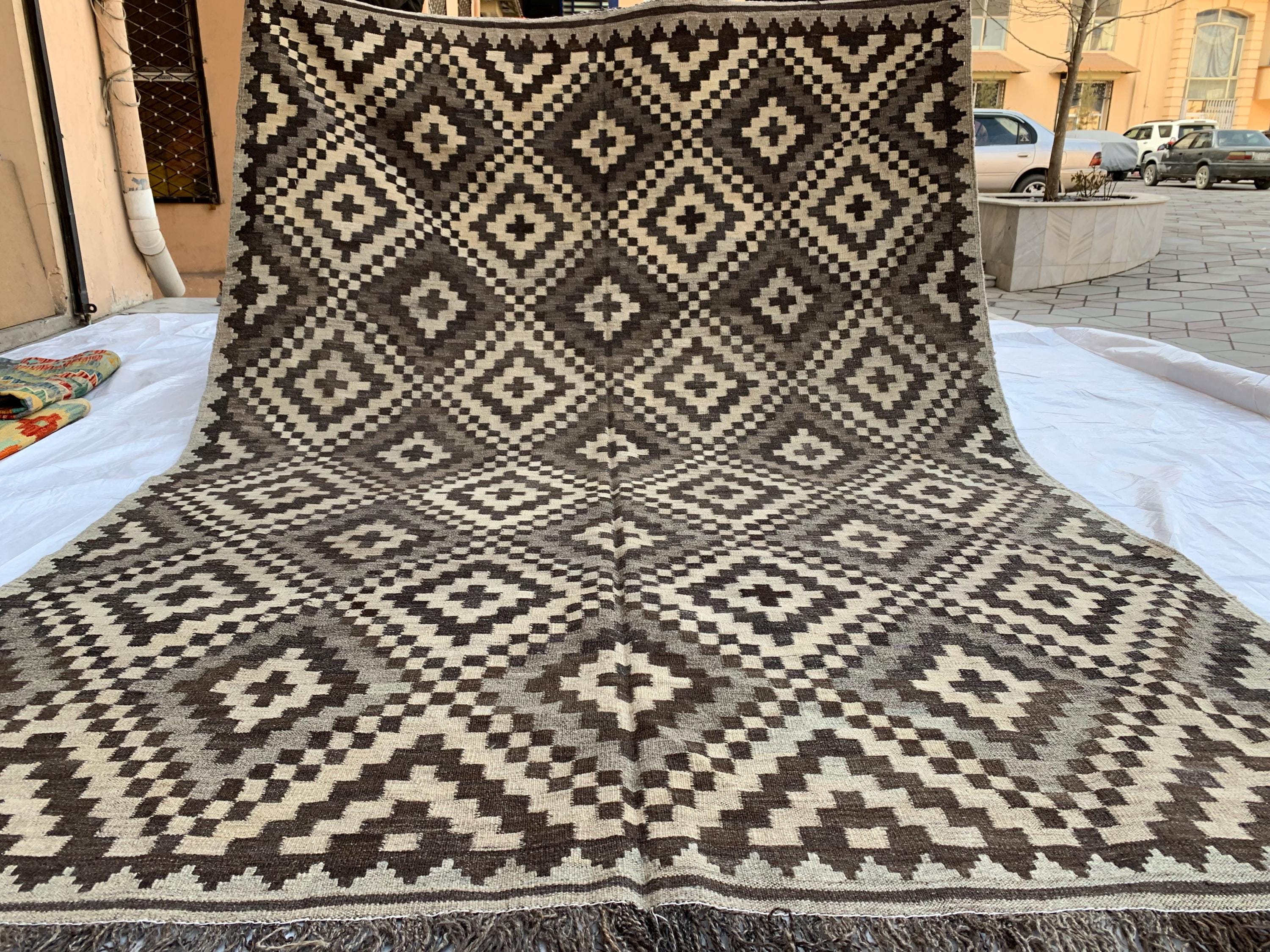 10x7 Handwoven Afghan Vintage Kilim Rug Geometric Tribal Wool Flatweave Carpet in Neutral Tones, Rugs For living Room, Farmhouse Rug 9.5x6.7