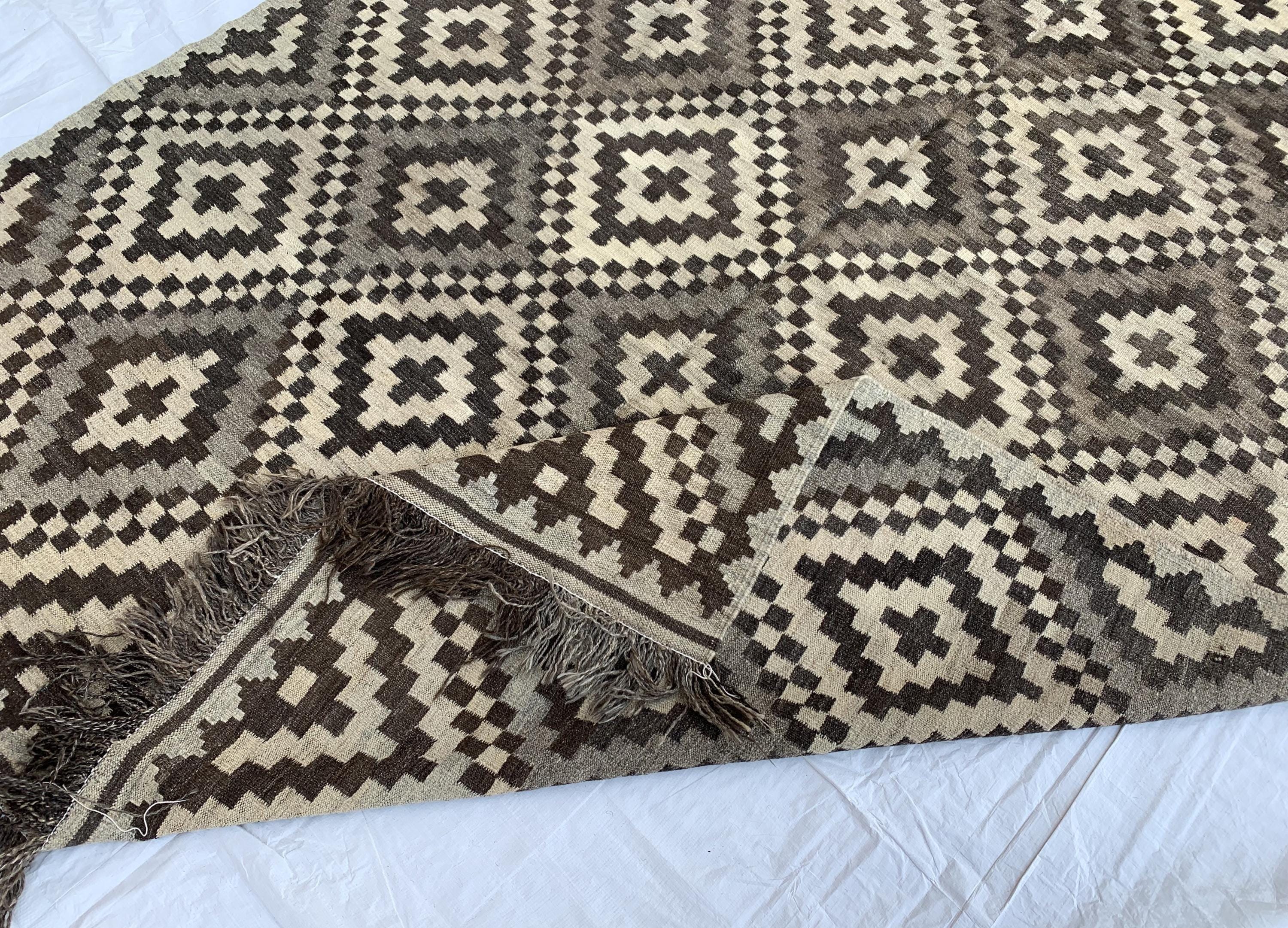 10x7 Handwoven Afghan Vintage Kilim Rug Geometric Tribal Wool Flatweave Carpet in Neutral Tones, Rugs For living Room, Farmhouse Rug 9.5x6.7