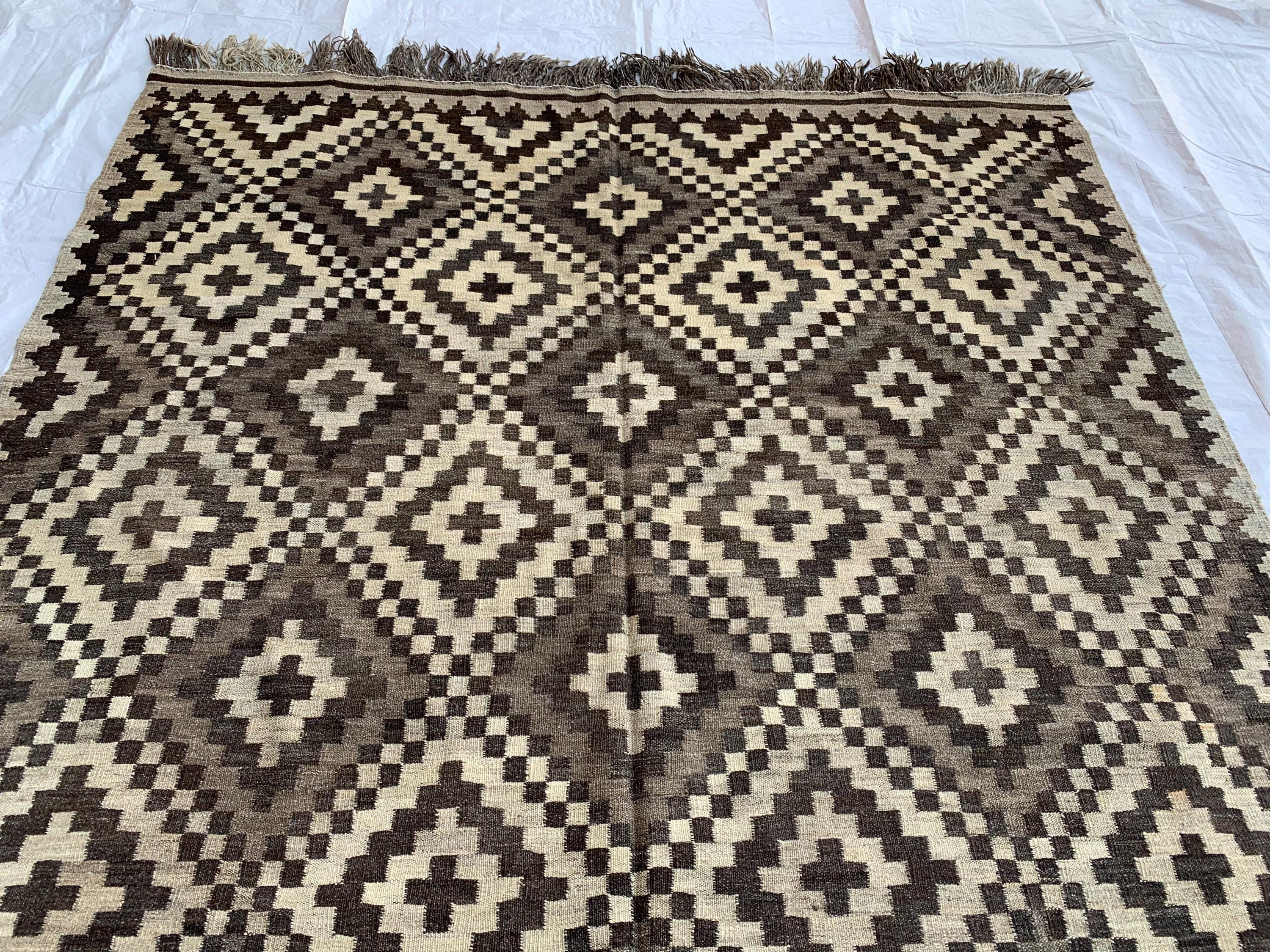 10x7 Handwoven Afghan Vintage Kilim Rug Geometric Tribal Wool Flatweave Carpet in Neutral Tones, Rugs For living Room, Farmhouse Rug 9.5x6.7