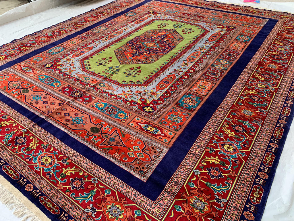 10x13 Top Quality Persian Rug – Wool, Silk and Cotton | Handmade Luxury Carpet | Traditional Red & Green Oriental Design | Collector’s Rug