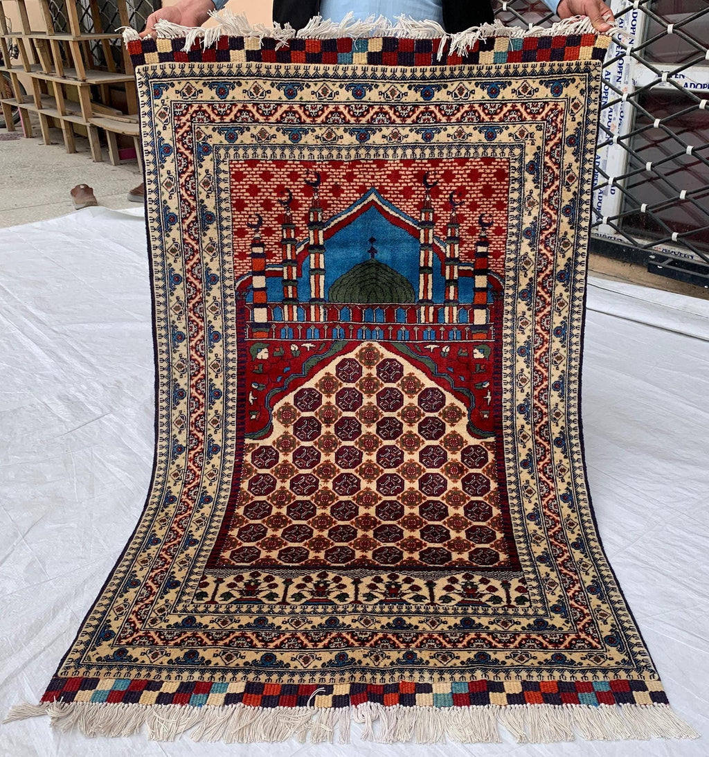Prayer Rug Handwoven Hoja Roshnai Luxury Prayer Rug (4.9x2.11 ft) – Soft, Durable & Non-Slip Design