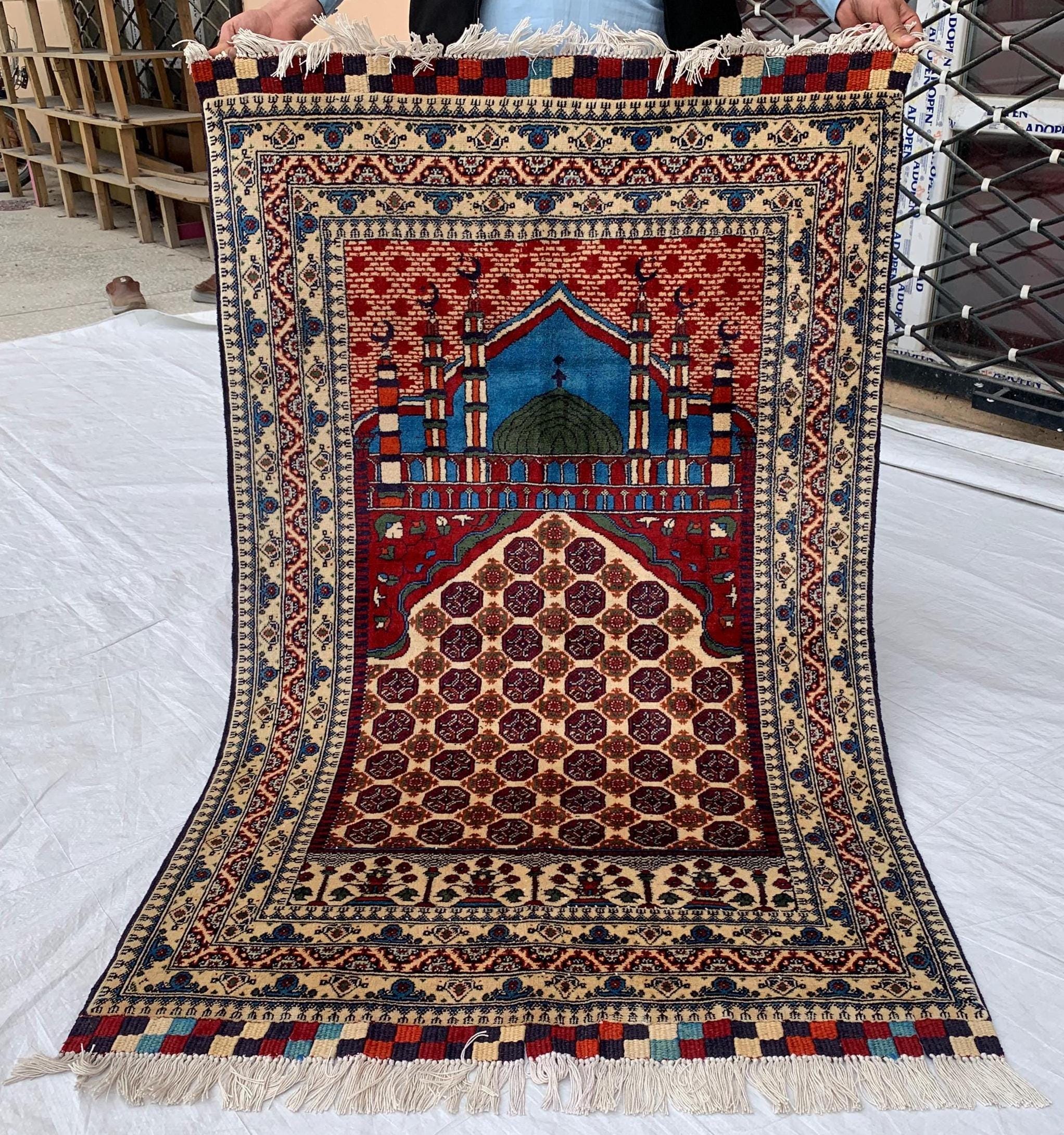 Prayer Rug Handwoven Hoja Roshnai Luxury Prayer Rug (4.9x2.11 ft) – Soft, Durable & Non-Slip Design