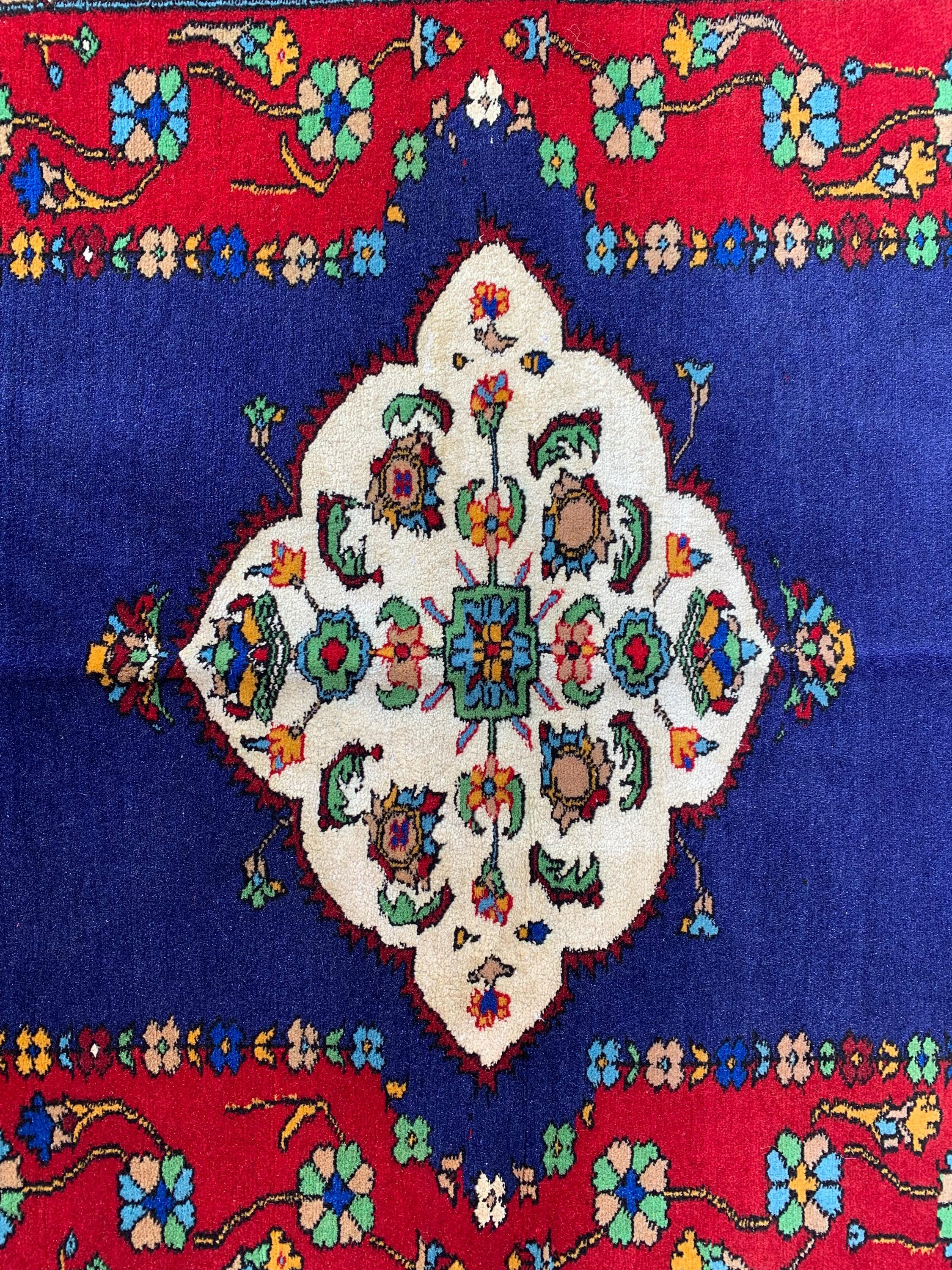4x7 Medium Size Handmade Persian Rug – Wool Area Rug, Traditional Medallion Design, Red & Navy Blue Carpet, Oriental Home Decor, 4.3x6.10