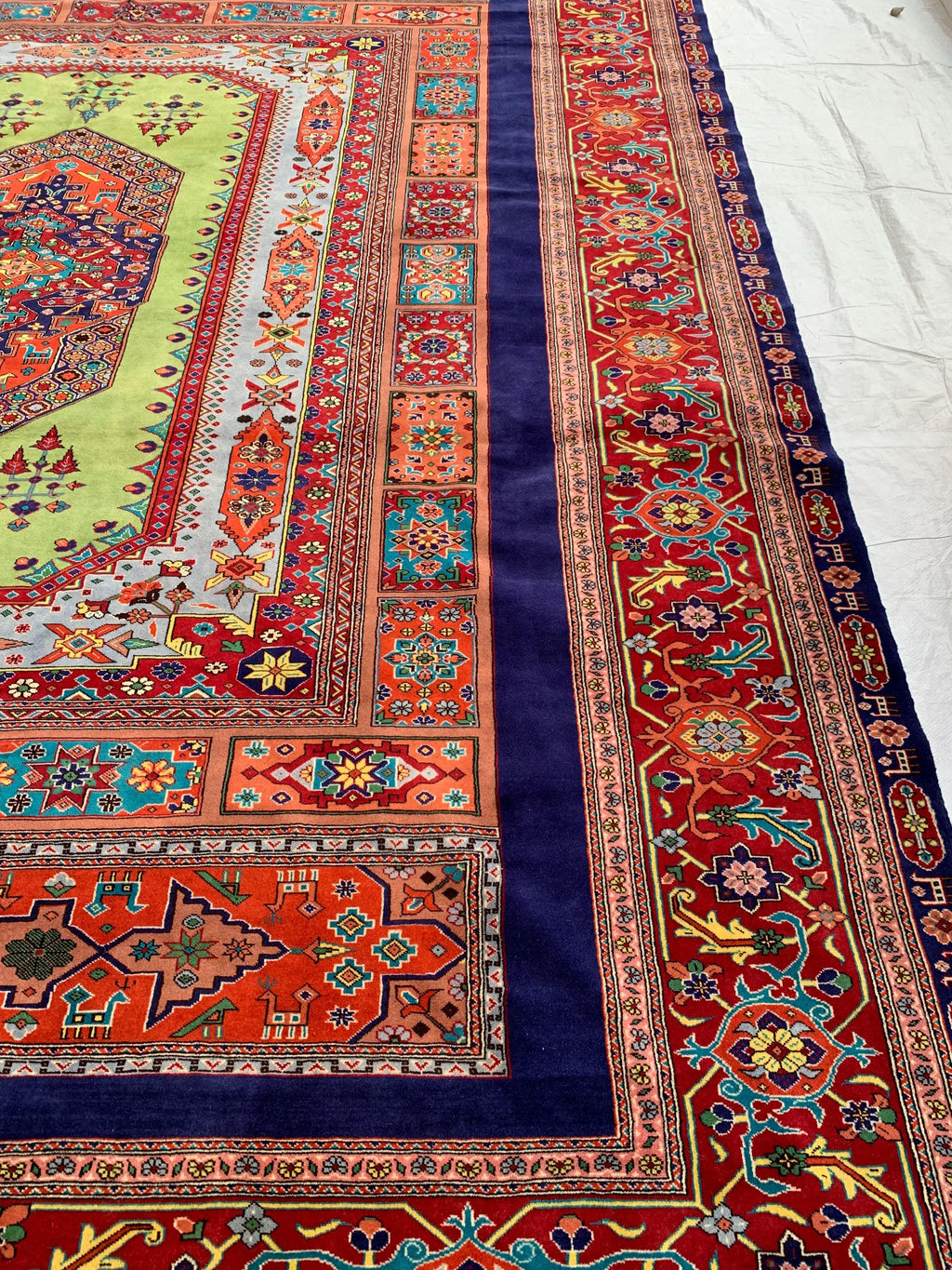 10x13 Top Quality Persian Rug – Wool, Silk and Cotton | Handmade Luxury Carpet | Traditional Red & Green Oriental Design | Collector’s Rug