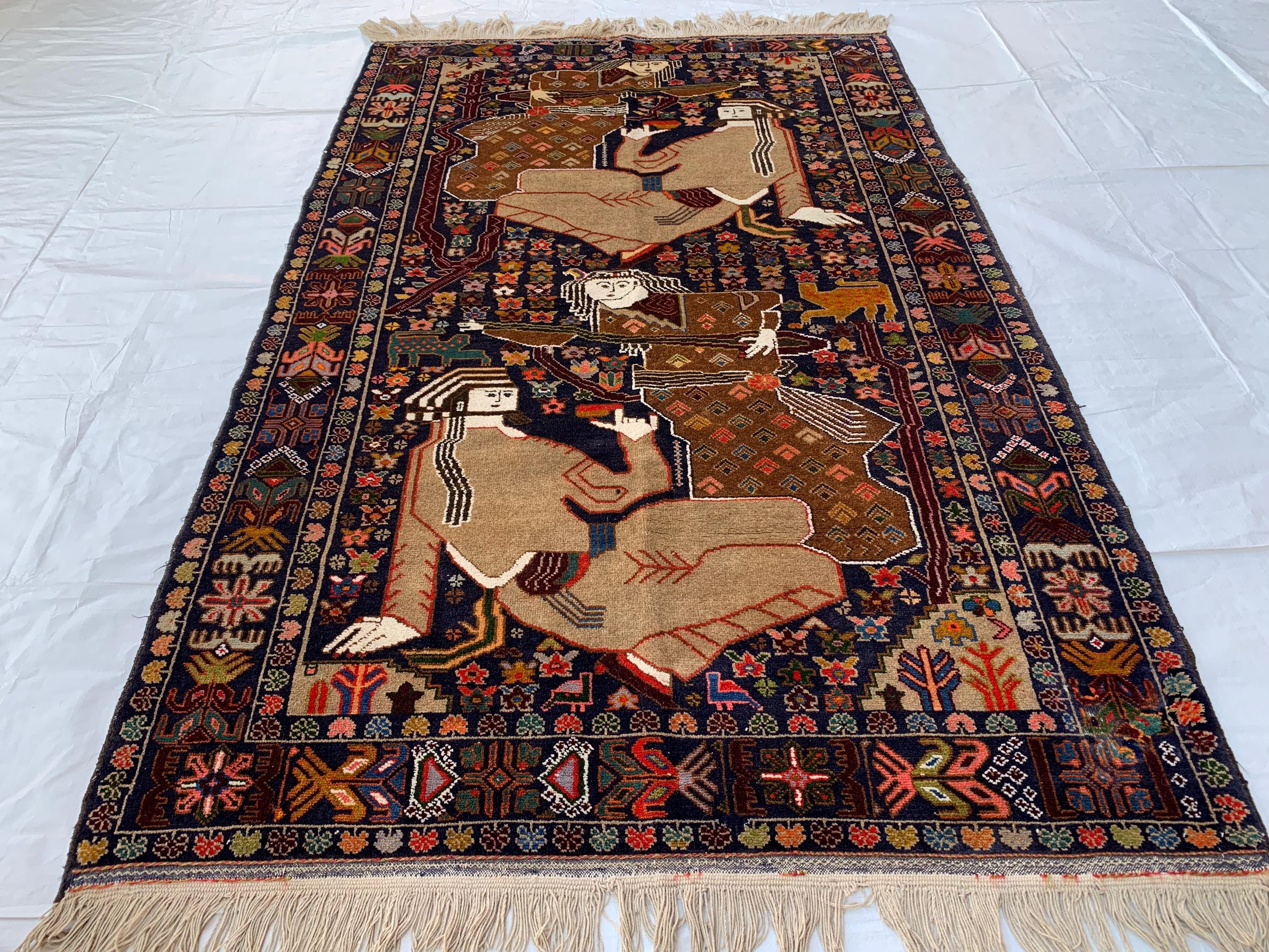 Laila Majnu Pictorial Rug – 4x7ft, Antique Handwoven Persian Carpet, Classic Design, Traditional Area Rug, Fine Wool, Decorative Home Accent