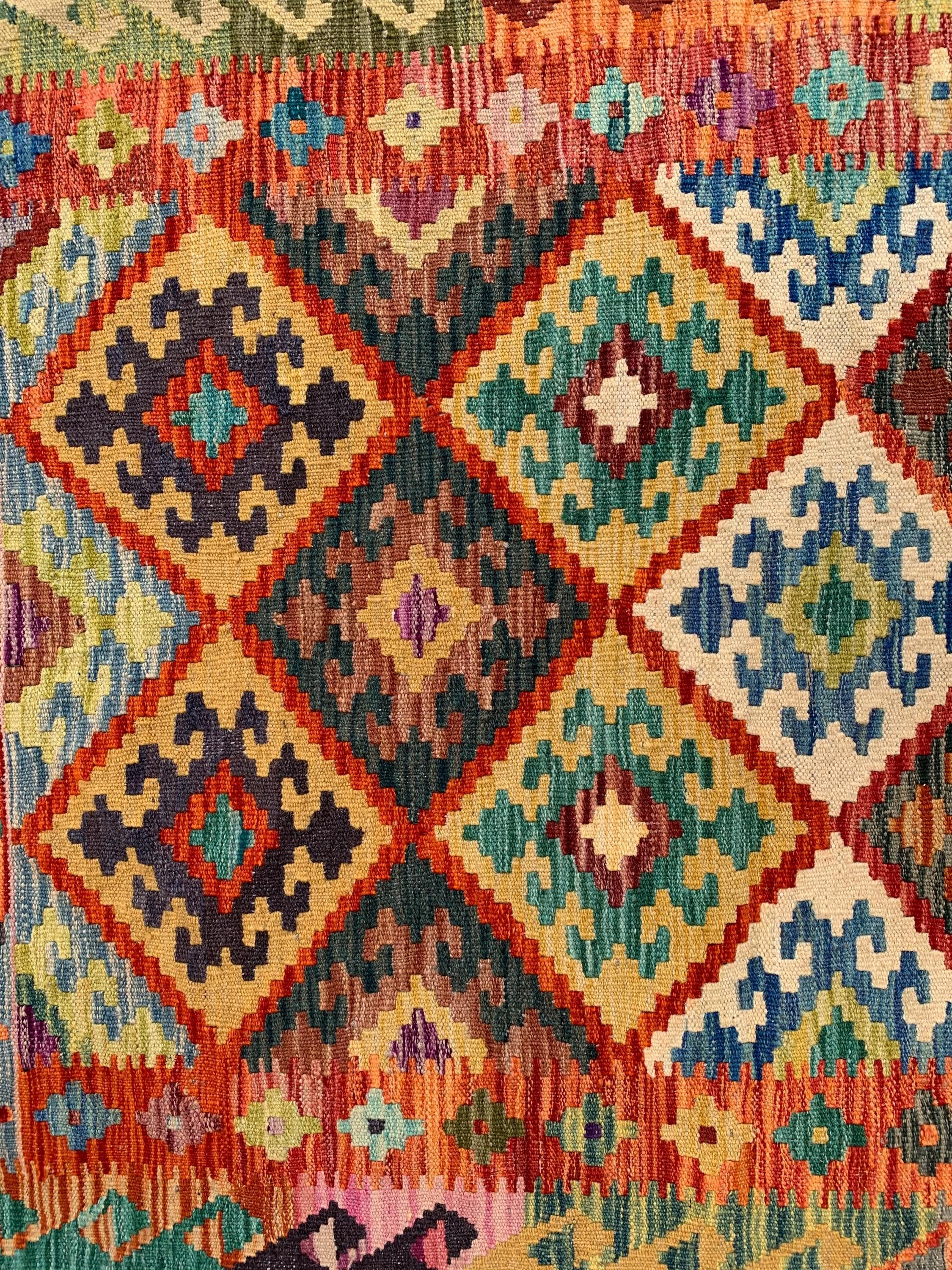 3.5x5 Small Tribal Kilim Rug – Multicolor Handwoven 5x3.5 Ft Wool Area Rug for Entryway, Kitchen, or Wall Hanging | Boho Vintage Decor