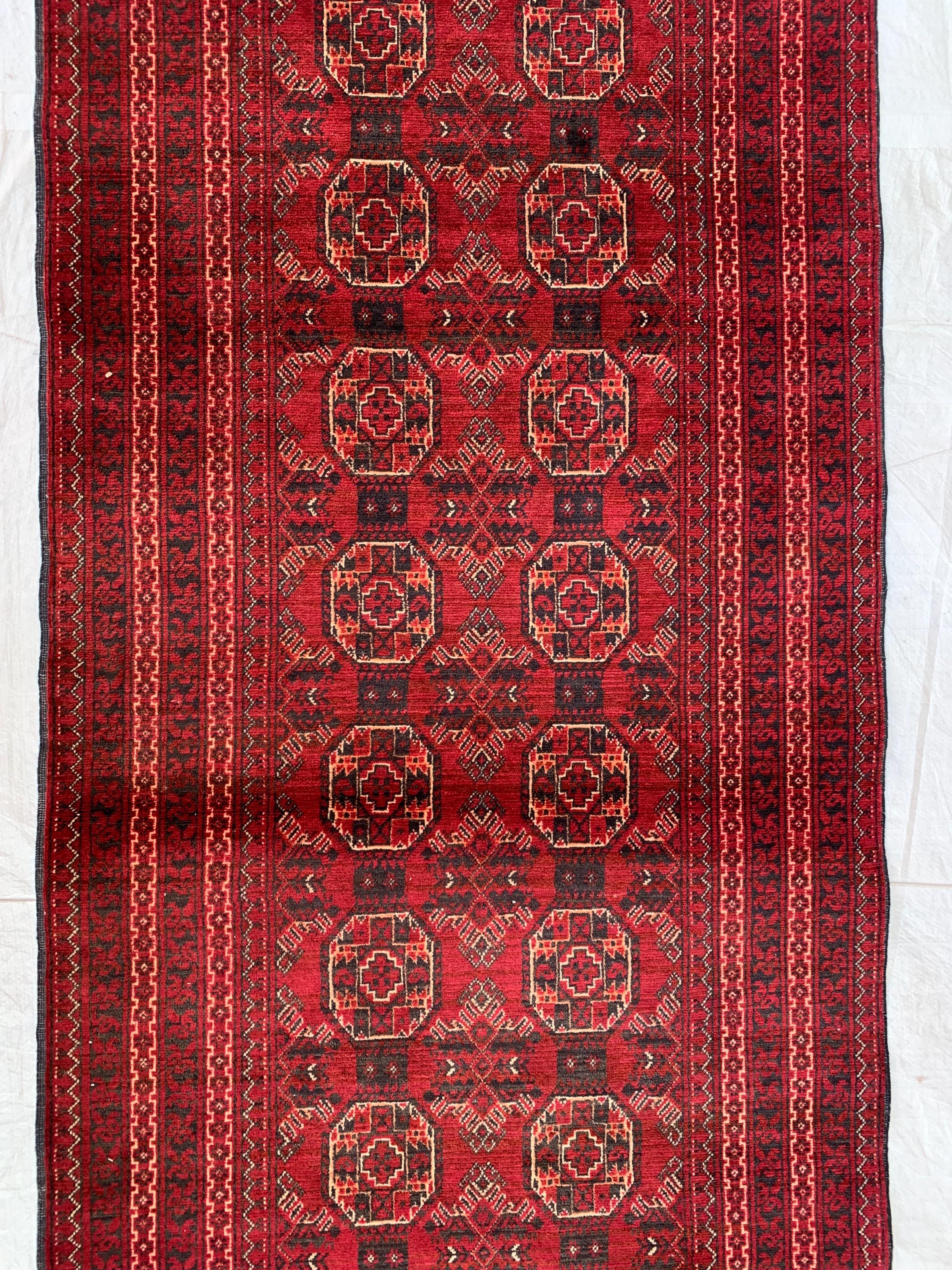 Vintage Waziri Runner Rug 10x2.9 – Hand-Knotted Tribal Hallway Rug, Boho Wool Carpet, Persian Style Narrow Runner Collectible rug, 304x82cm