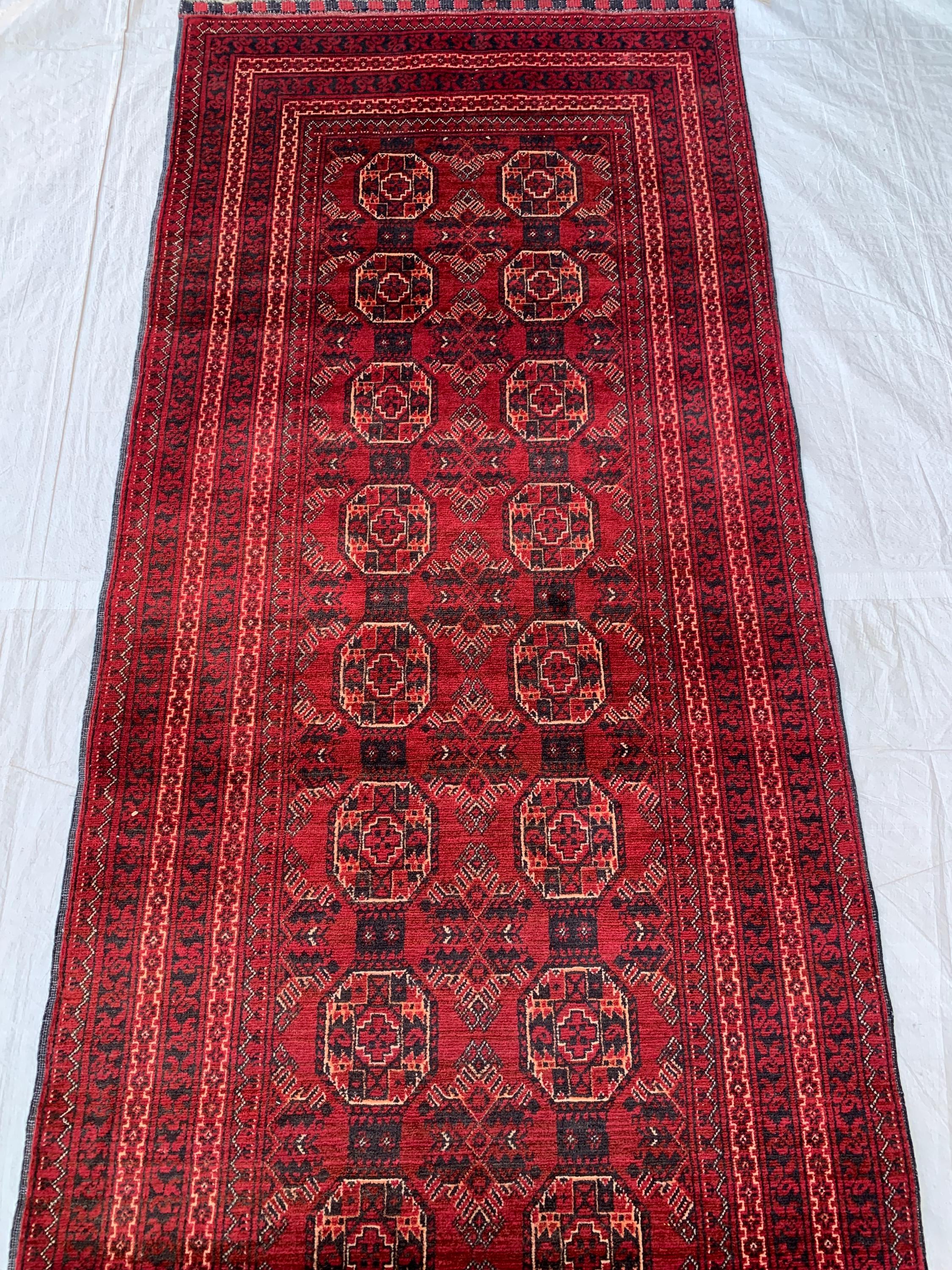 Vintage Waziri Runner Rug 10x2.9 – Hand-Knotted Tribal Hallway Rug, Boho Wool Carpet, Persian Style Narrow Runner Collectible rug, 304x82cm