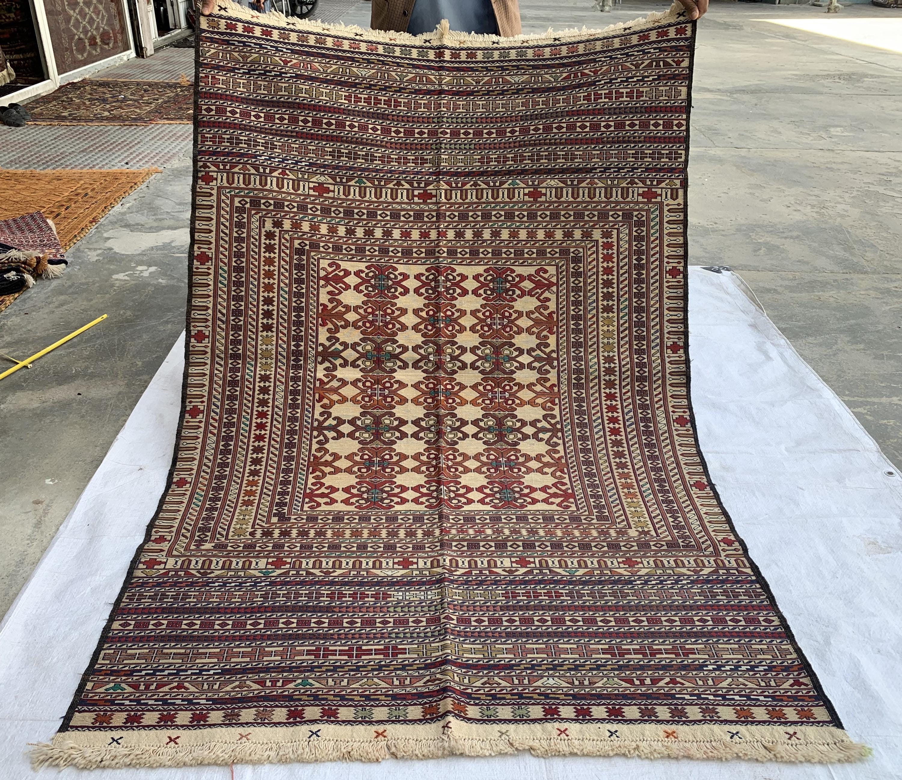 Maliki Kilim Rug 4.1x6.2 ft – Handmade Wool Area Rug, Functional Boho Decor, Tribal Vintage Carpet, Persian Style Floor Mat, Farmhouse Rug
