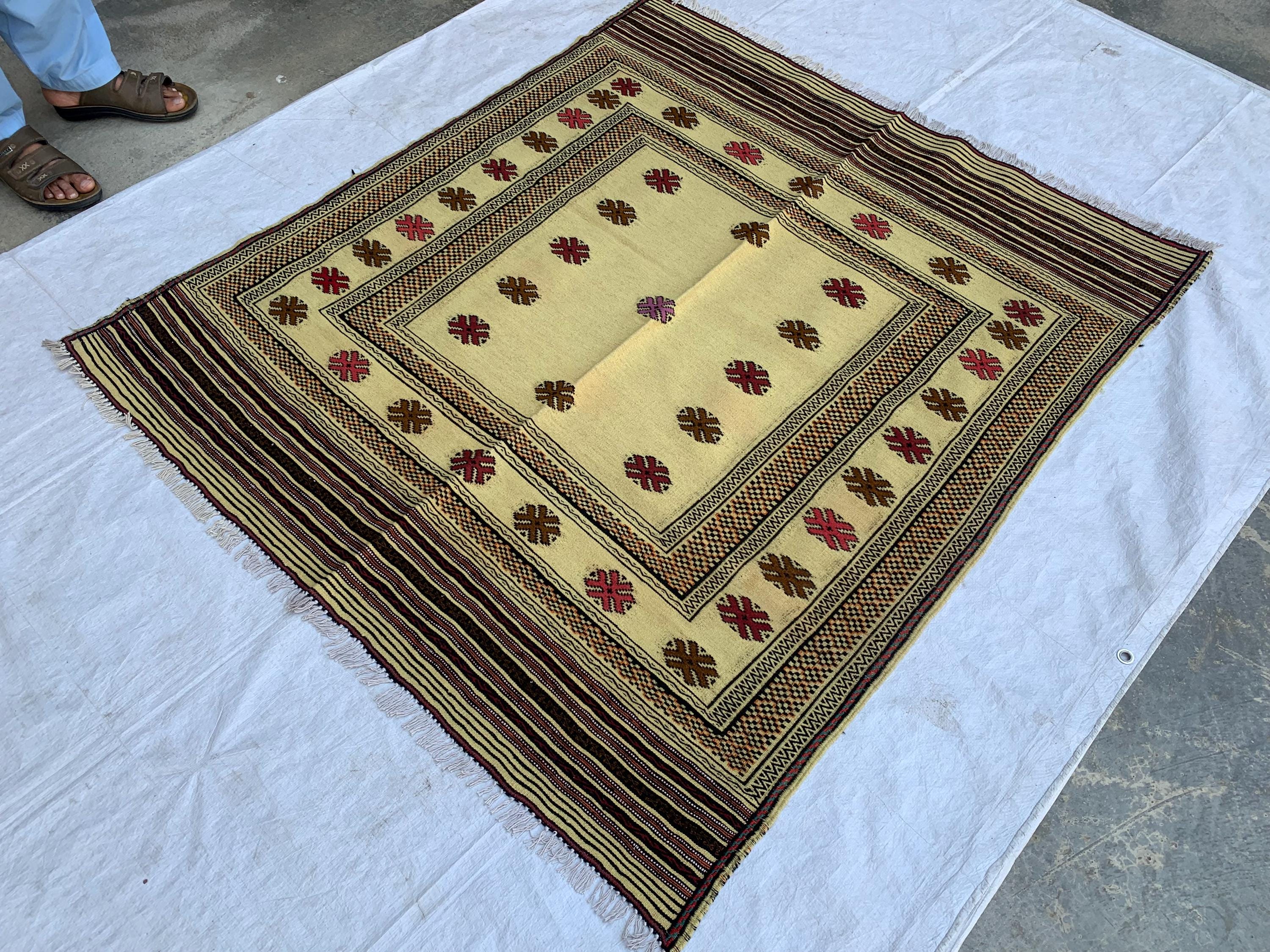 4x5 Handwoven Kilim Square Yellow Rug 4.11x4.4 –Boho Wool Area Carpet, Tribal Geometric Floor Mat, Vintage Ethnic Home Decor, Small Area Rug