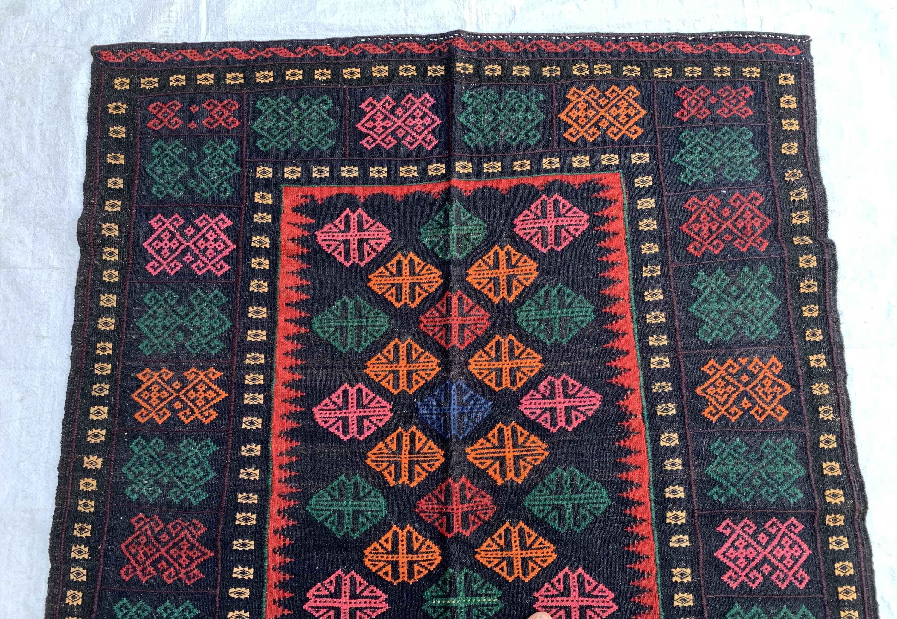 4x4 Vintage Square Handwoven Tribal Kilim, Turkmen Geometric Wool Rug, Rustic Home decor, Perfect for Kitchen, farmhouse, Entryway