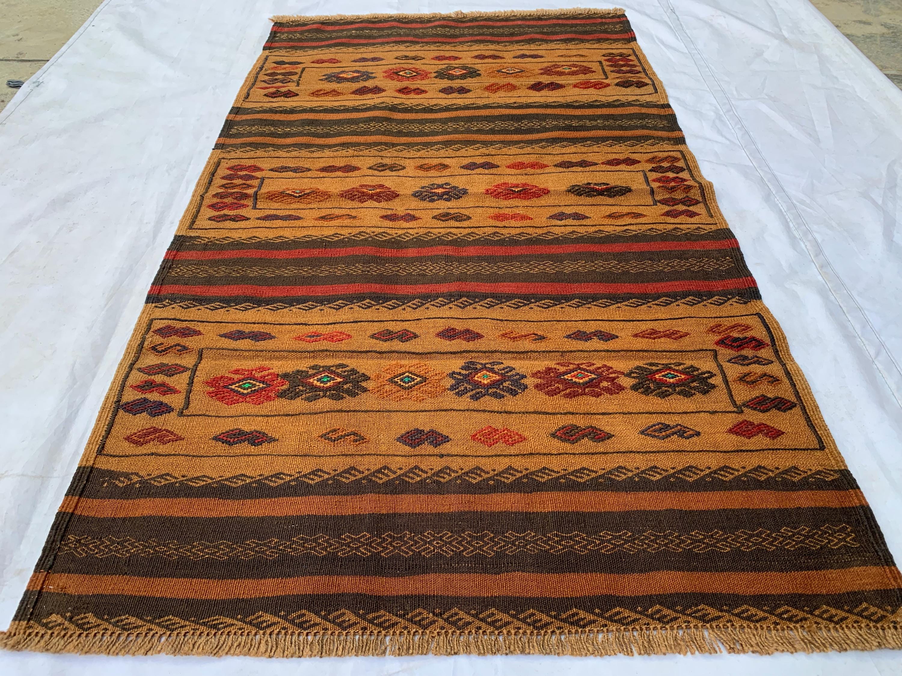 2'9x4'9 Vintage Kilim Rug – Handwoven Wool Tribal Runner – Warm Earth Tones – Geometric Boho Decor – Southwestern Hallway Rug – Afghan Style