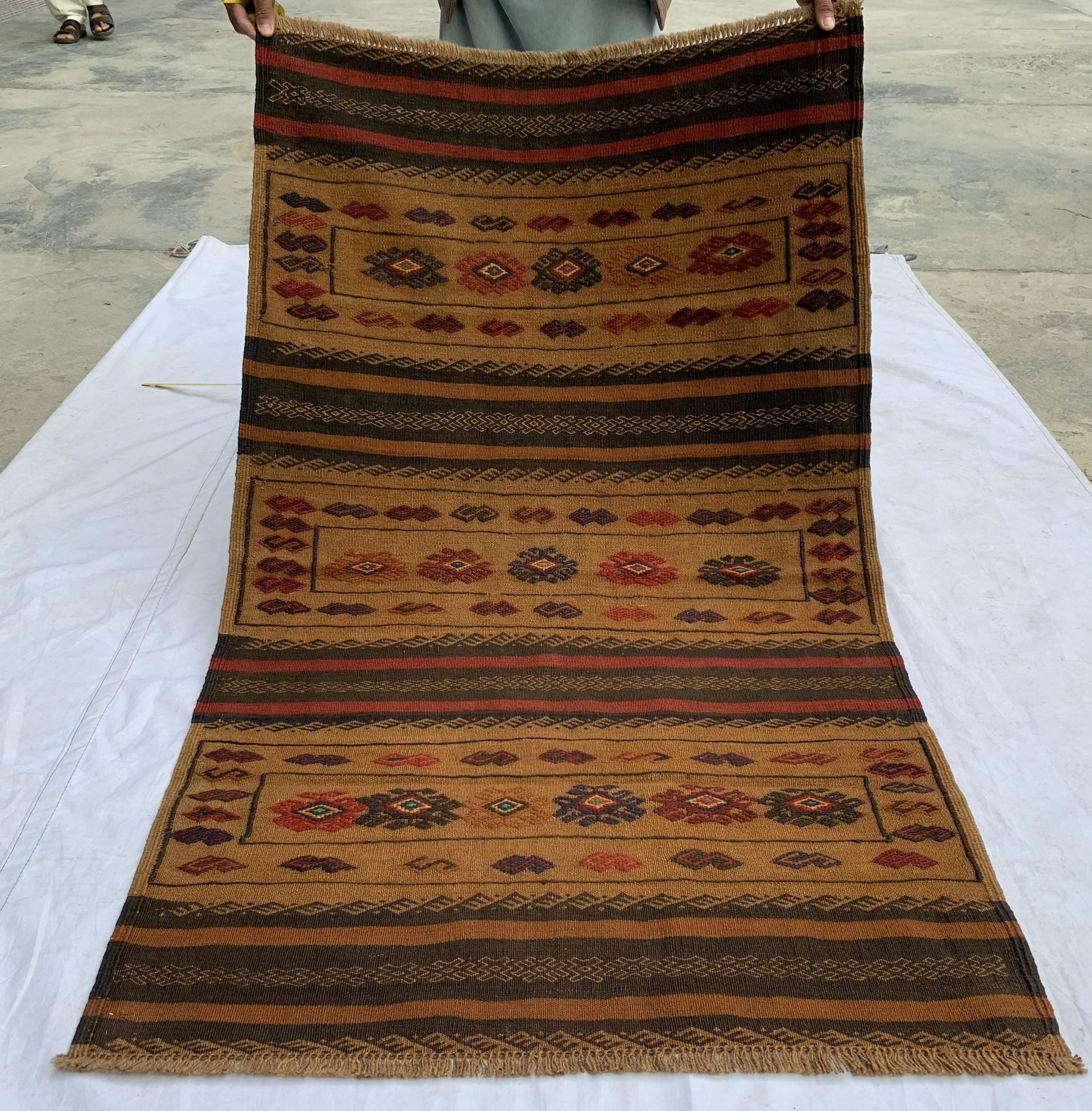 2'9x4'9 Vintage Kilim Rug – Handwoven Wool Tribal Runner – Warm Earth Tones – Geometric Boho Decor – Southwestern Hallway Rug – Afghan Style
