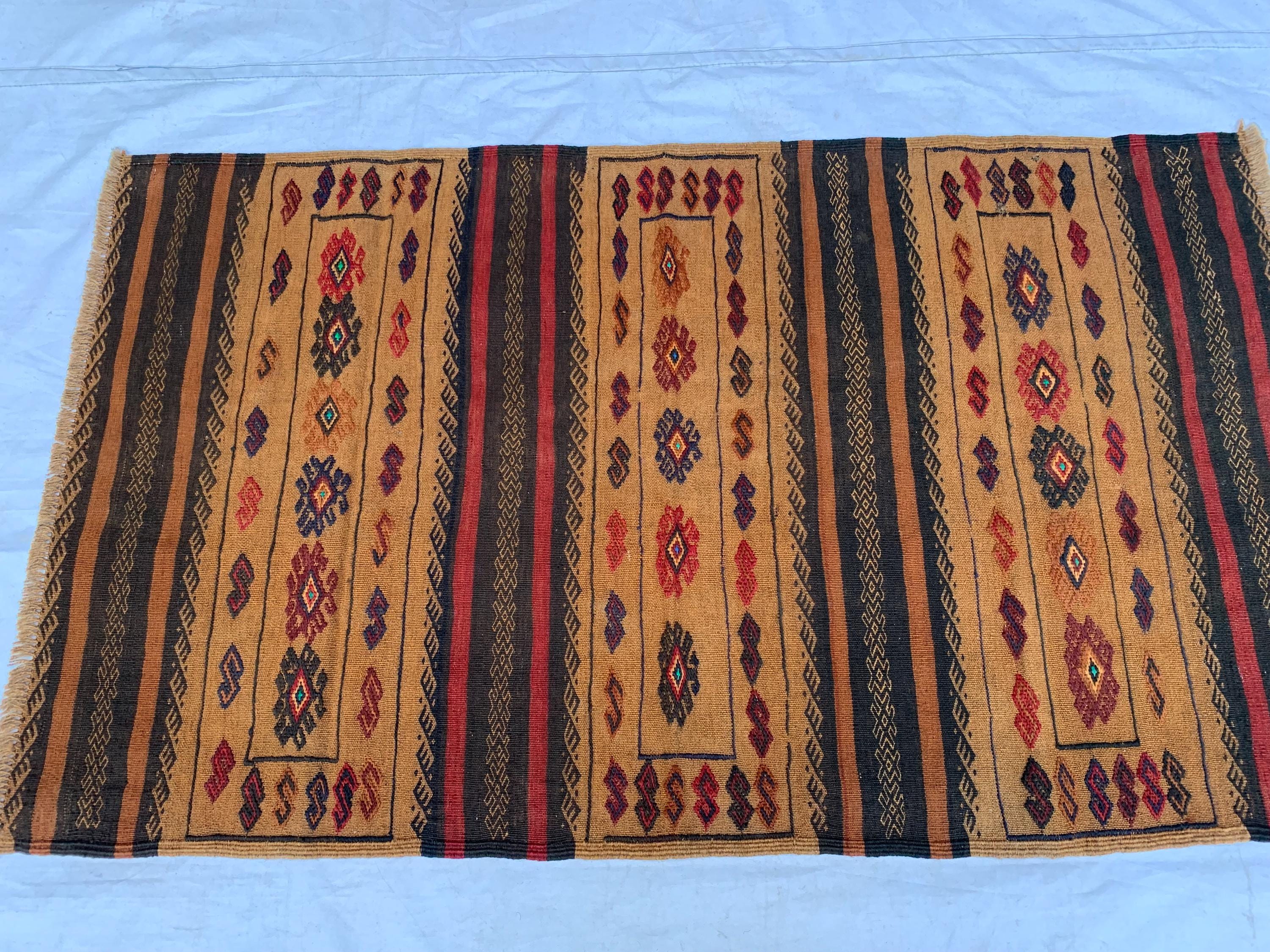 2'9x4'9 Vintage Kilim Rug – Handwoven Wool Tribal Runner – Warm Earth Tones – Geometric Boho Decor – Southwestern Hallway Rug – Afghan Style