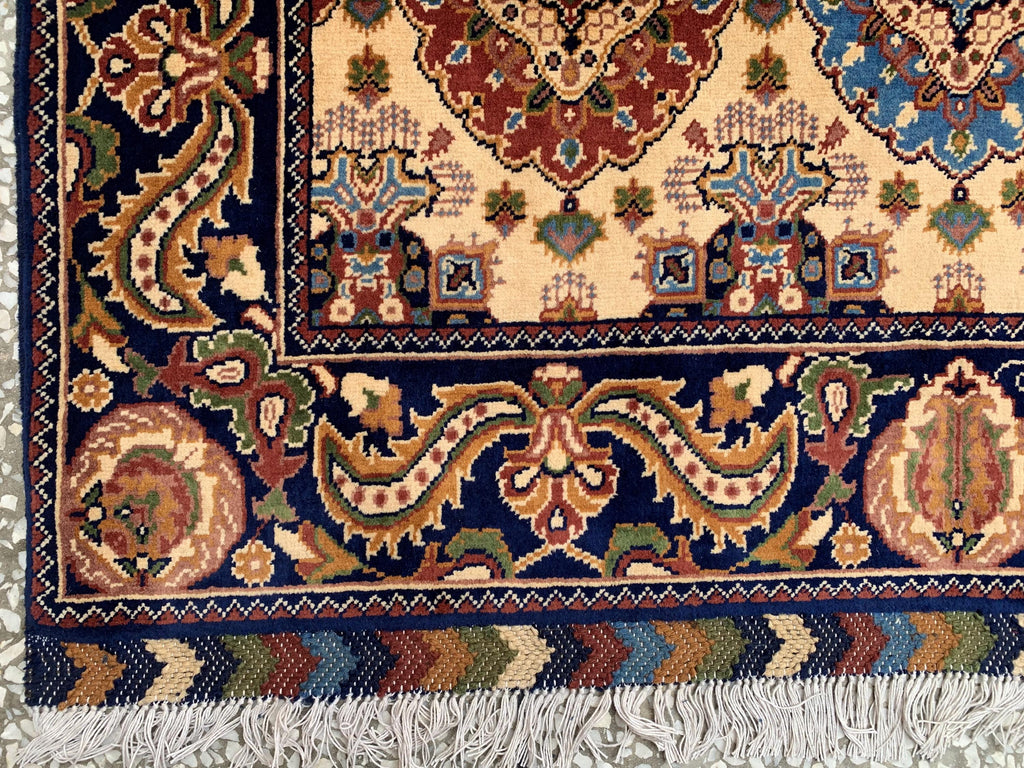 4x4ft, Multicolor Square Mazari Rug –Turkmen Handmade Afghan Wool Area Carpet, Tribal Pattern, Small Room or Entryway Accent Rug 131x131cm