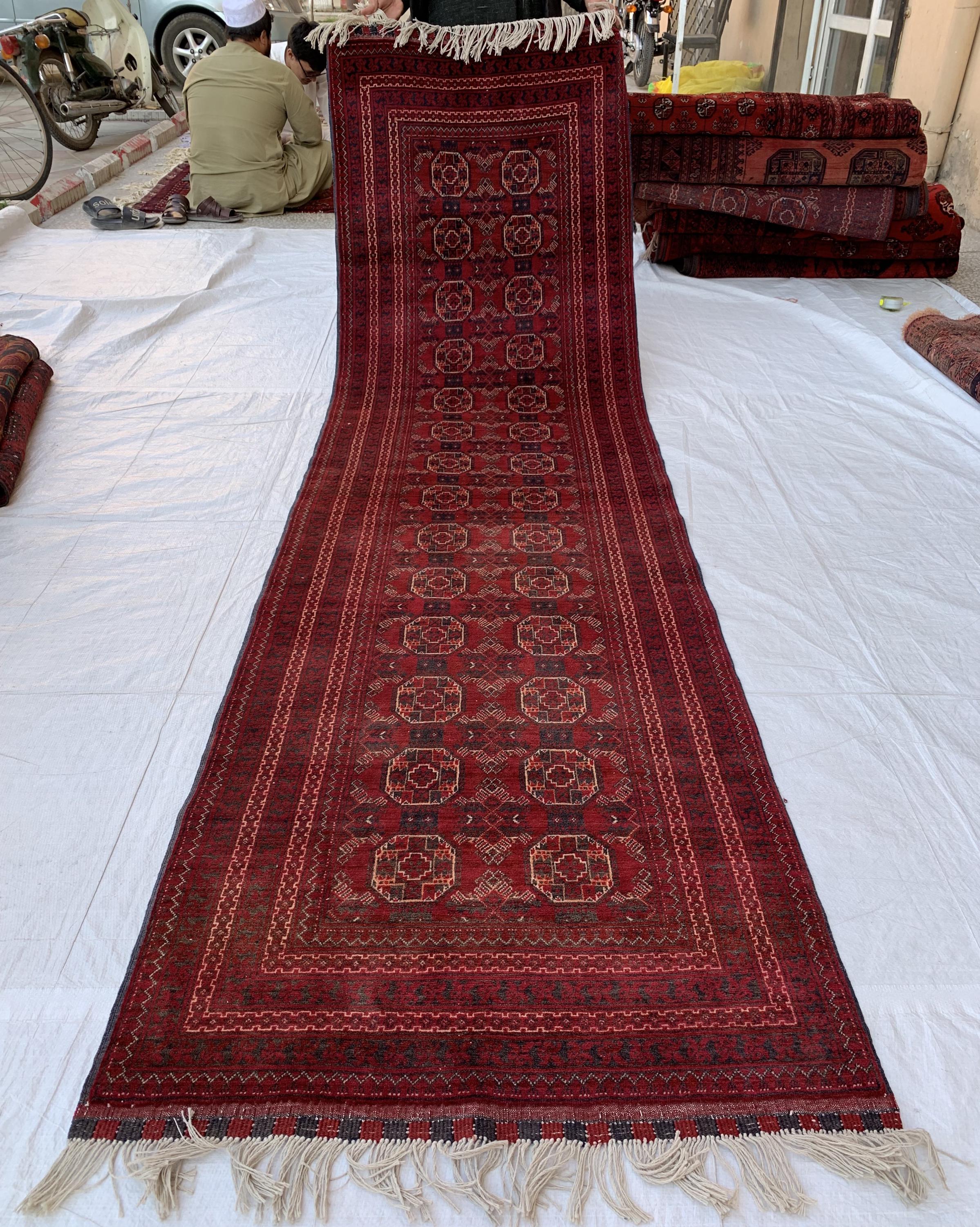 Vintage Waziri Runner Rug 10x2.9 – Hand-Knotted Tribal Hallway Rug, Boho Wool Carpet, Persian Style Narrow Runner Collectible rug, 304x82cm