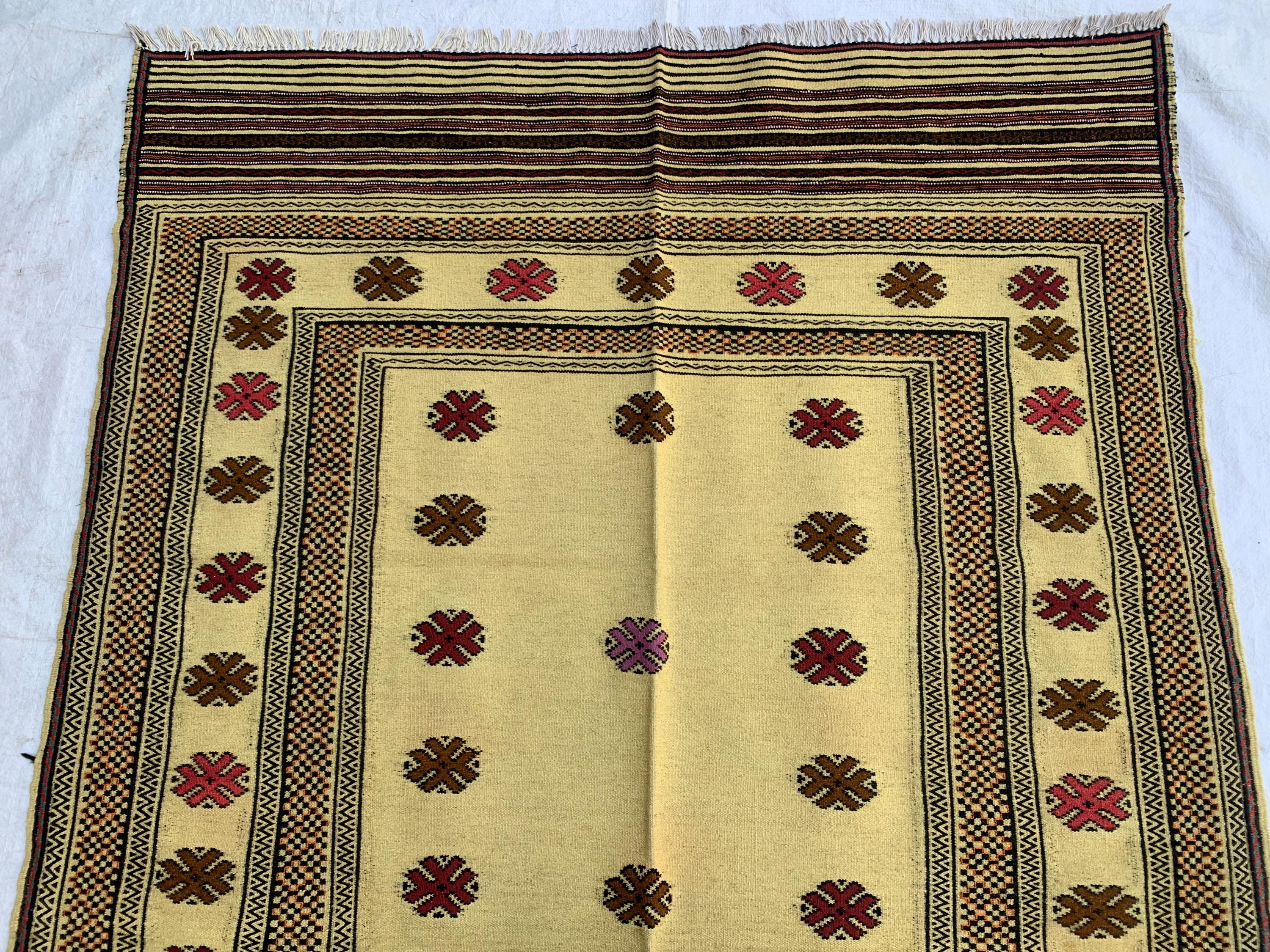 4x5 Handwoven Kilim Square Yellow Rug 4.11x4.4 –Boho Wool Area Carpet, Tribal Geometric Floor Mat, Vintage Ethnic Home Decor, Small Area Rug