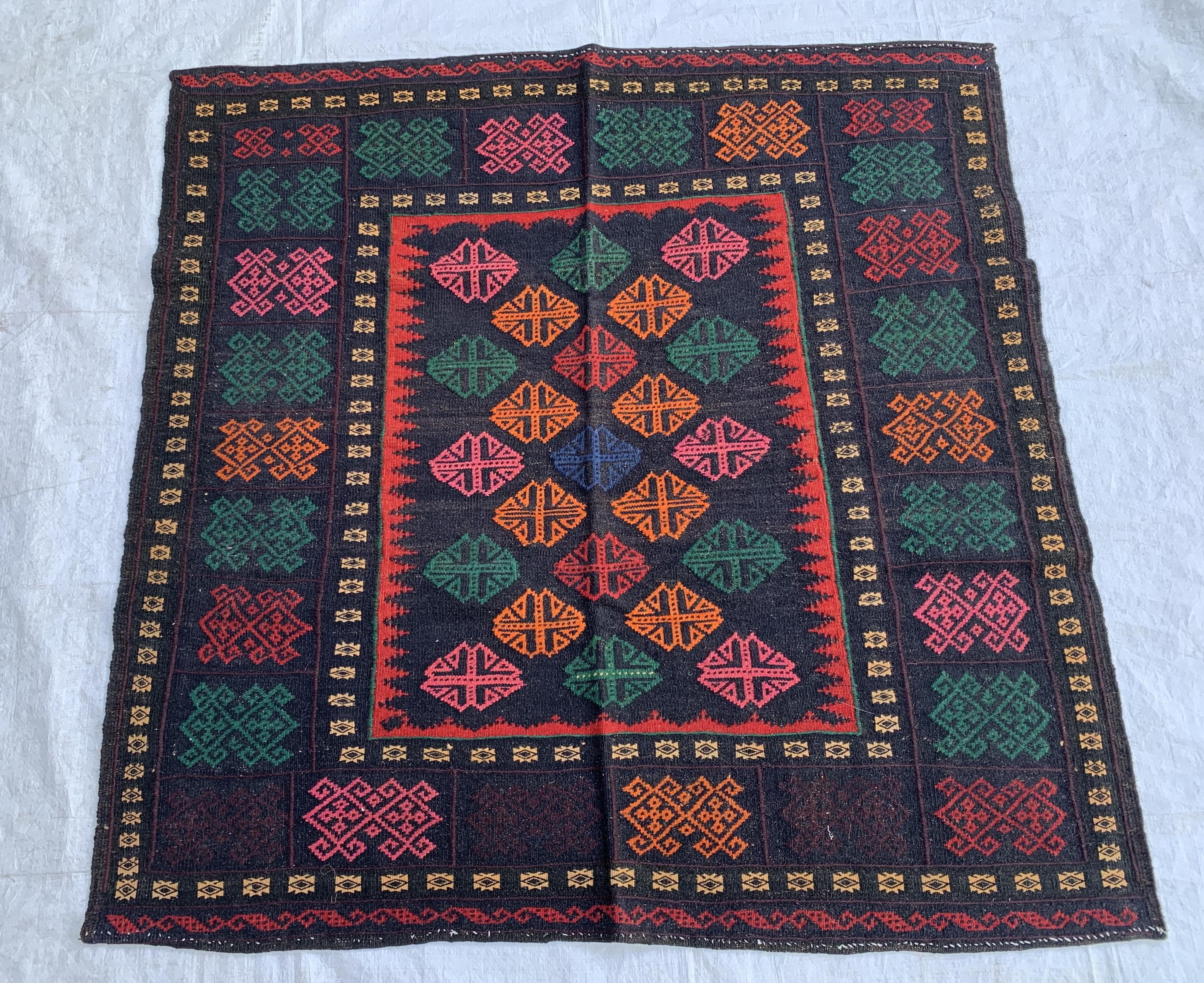 4x4 Vintage Square Handwoven Tribal Kilim, Turkmen Geometric Wool Rug, Rustic Home decor, Perfect for Kitchen, farmhouse, Entryway