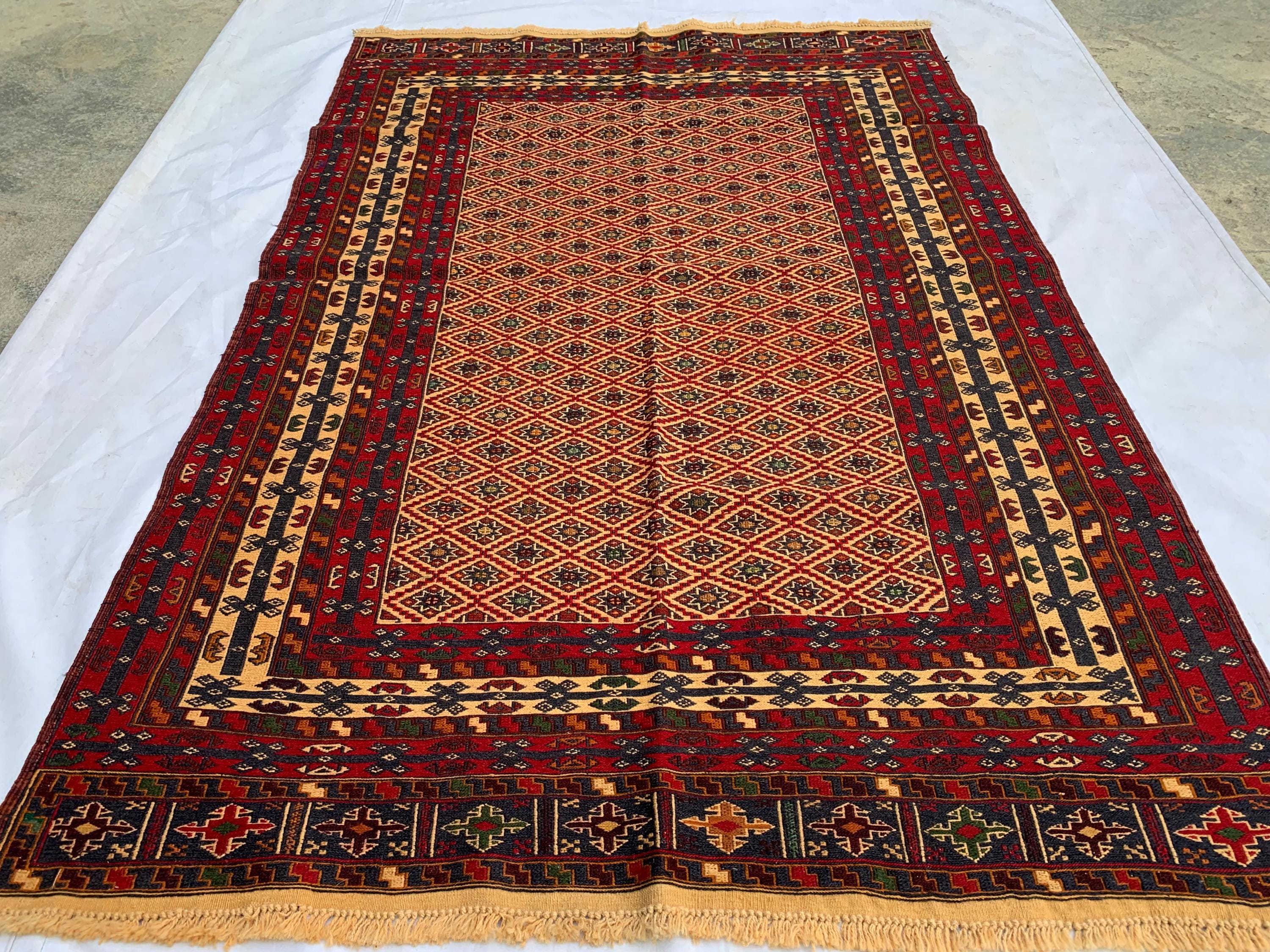 Collectible Vintage Herati Kilim Rug – Handwoven Persian Runner 4x6ft –Unique Wool Gift Idea, Perfect for Bedroom, Living room 185x124cm