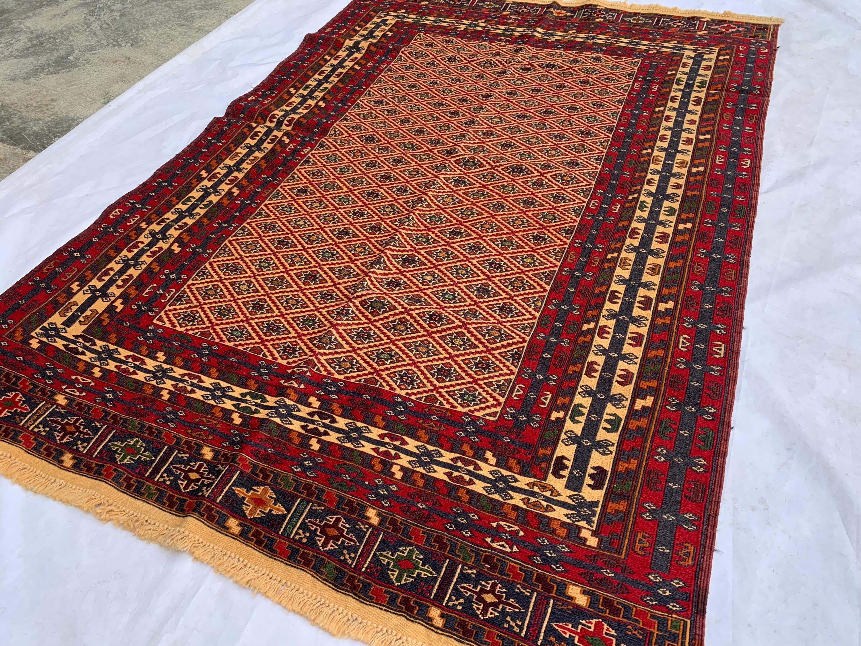 Collectible Vintage Herati Kilim Rug – Handwoven Persian Runner 4x6ft –Unique Wool Gift Idea, Perfect for Bedroom, Living room 185x124cm