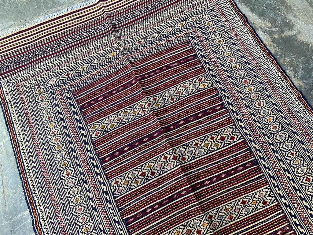 4x6 ft Handwoven Afghan Kilim Rug – Tribal Wool Flatweave Carpet, Cream & Burgundy Geometric Pattern, Boho Nomadic Area Rug, Ethnic Decor