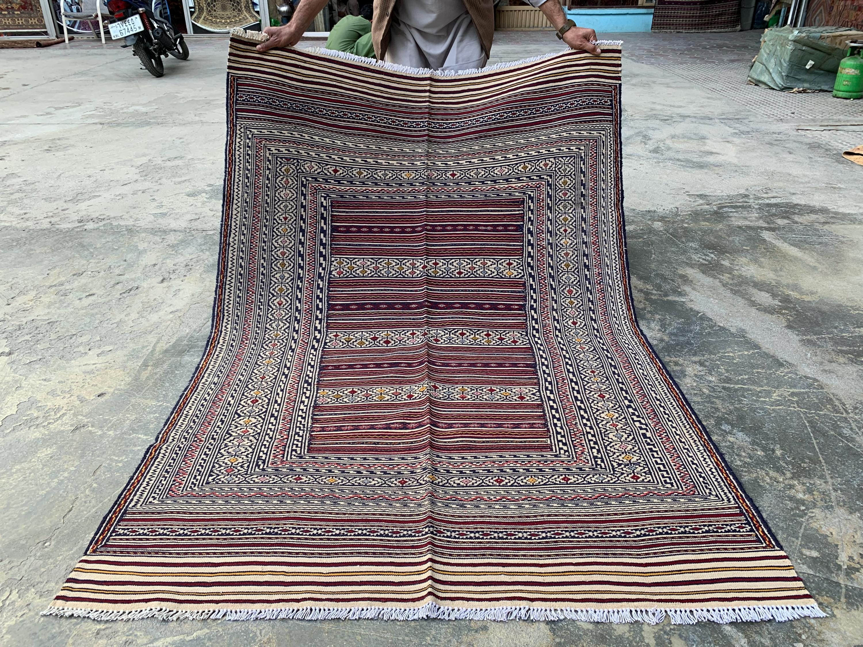 4x6 ft Handwoven Afghan Kilim Rug – Tribal Wool Flatweave Carpet, Cream & Burgundy Geometric Pattern, Boho Nomadic Area Rug, Ethnic Decor