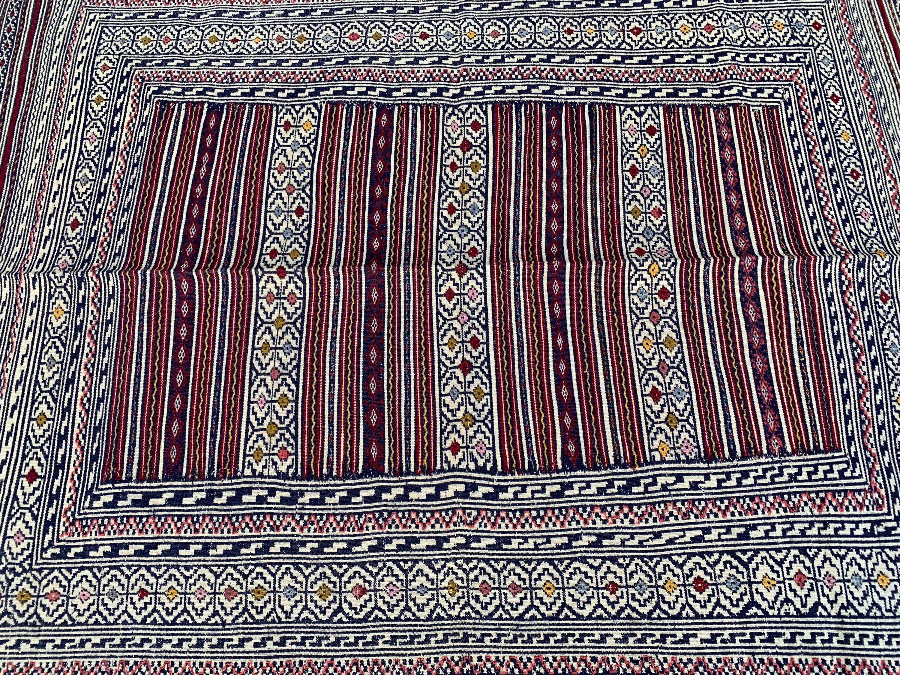 4x6 ft Handwoven Afghan Kilim Rug – Tribal Wool Flatweave Carpet, Cream & Burgundy Geometric Pattern, Boho Nomadic Area Rug, Ethnic Decor