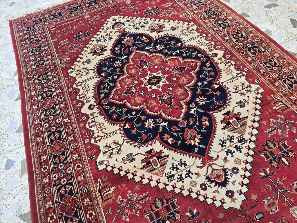 Heriz Rug 7x10ft – Persian Area Rug – Turkmen Large Tribal Rug – Red Black Geometric Carpet – Oriental Wool Rug – Boho Living Room Decor