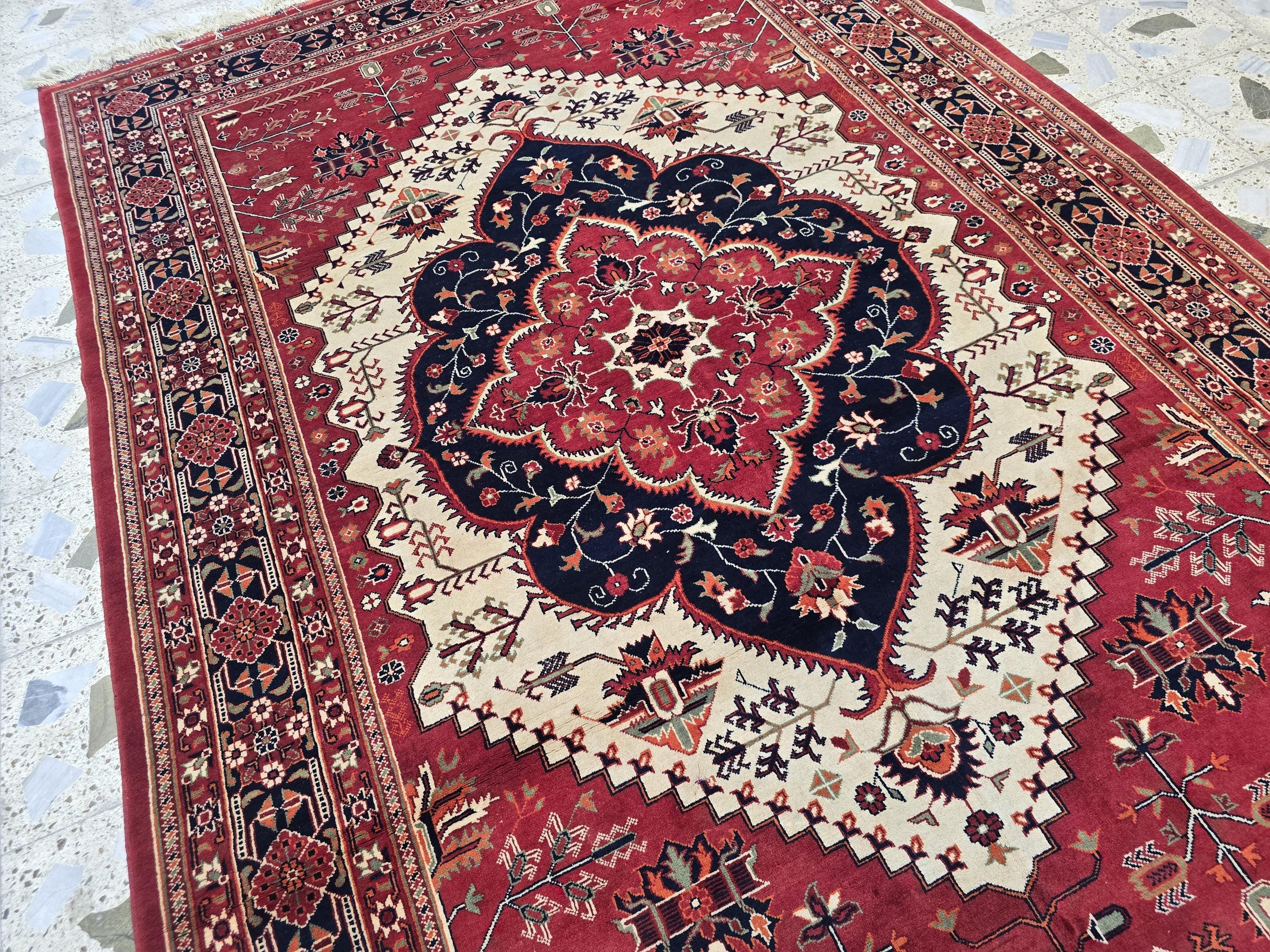 Heriz Rug 7x10ft – Persian Area Rug – Turkmen Large Tribal Rug – Red Black Geometric Carpet – Oriental Wool Rug – Boho Living Room Decor